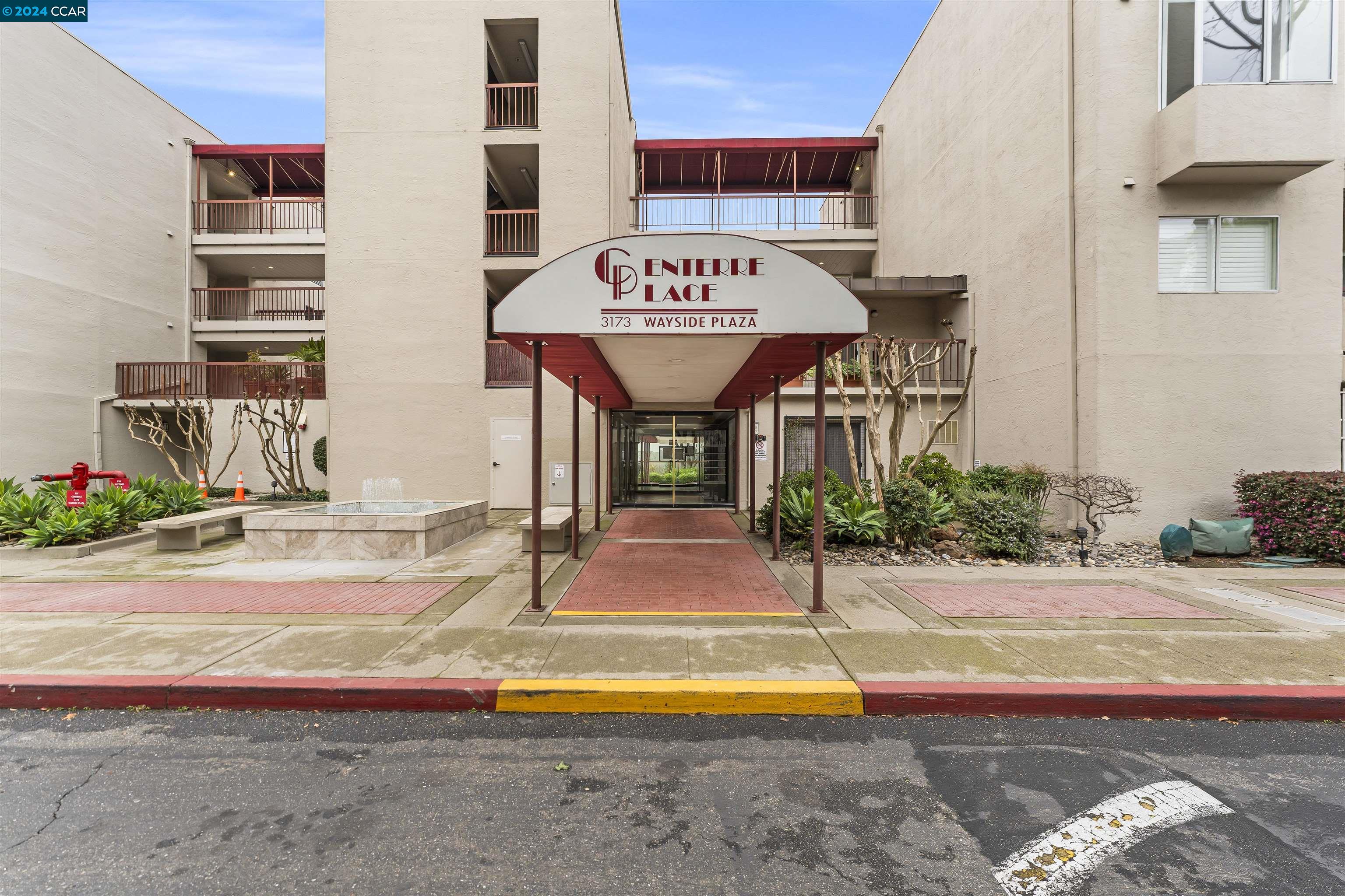 3173 Wayside Plaza # 204