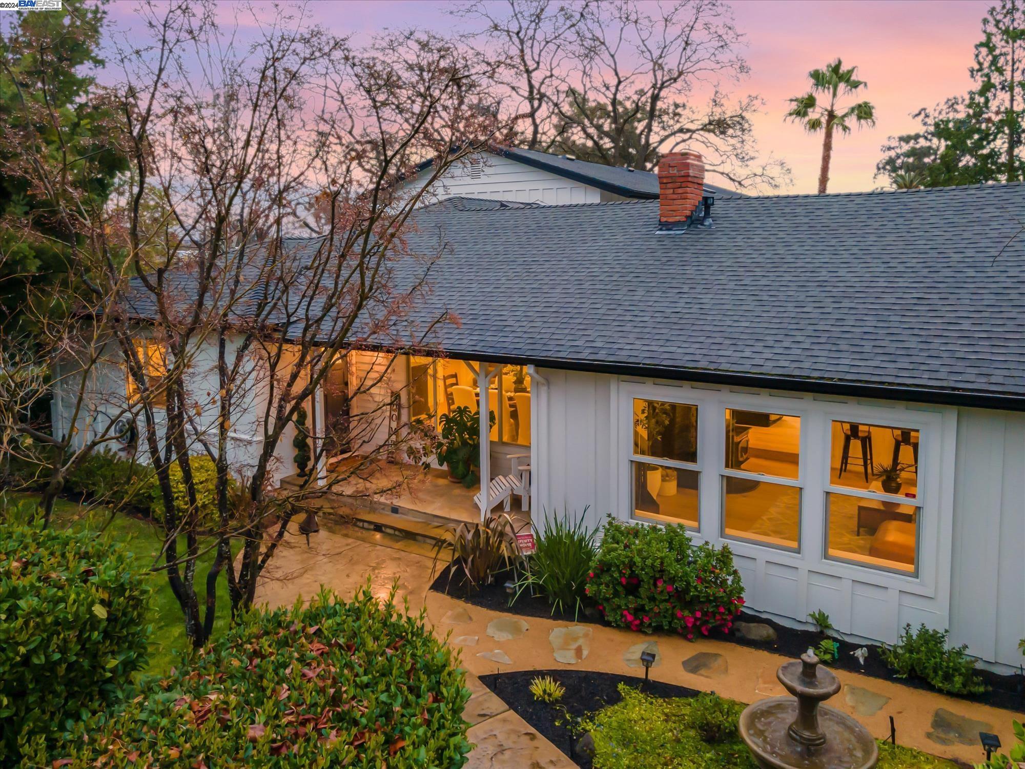 180 Lucinda Ln