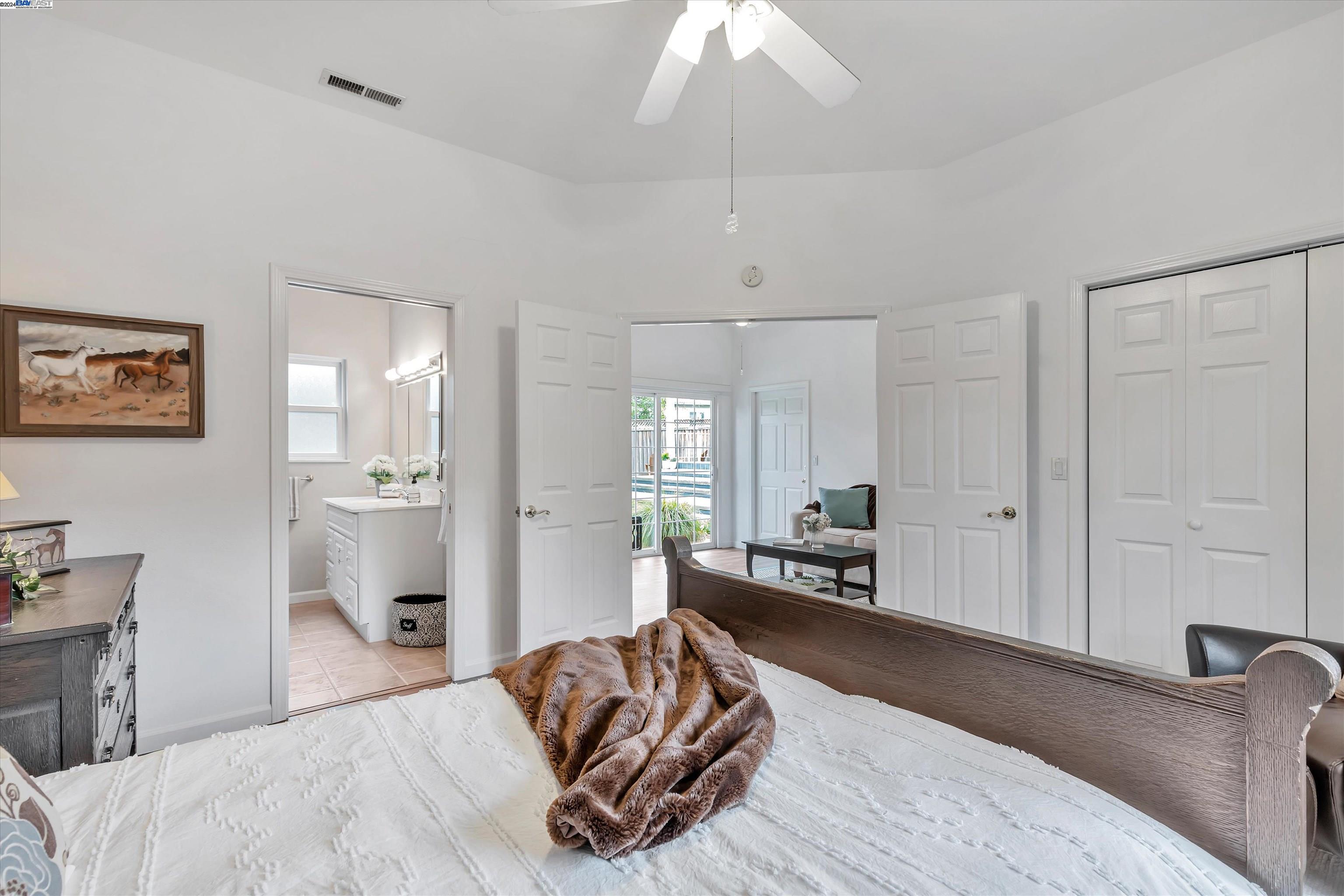 180 Lucinda Ln