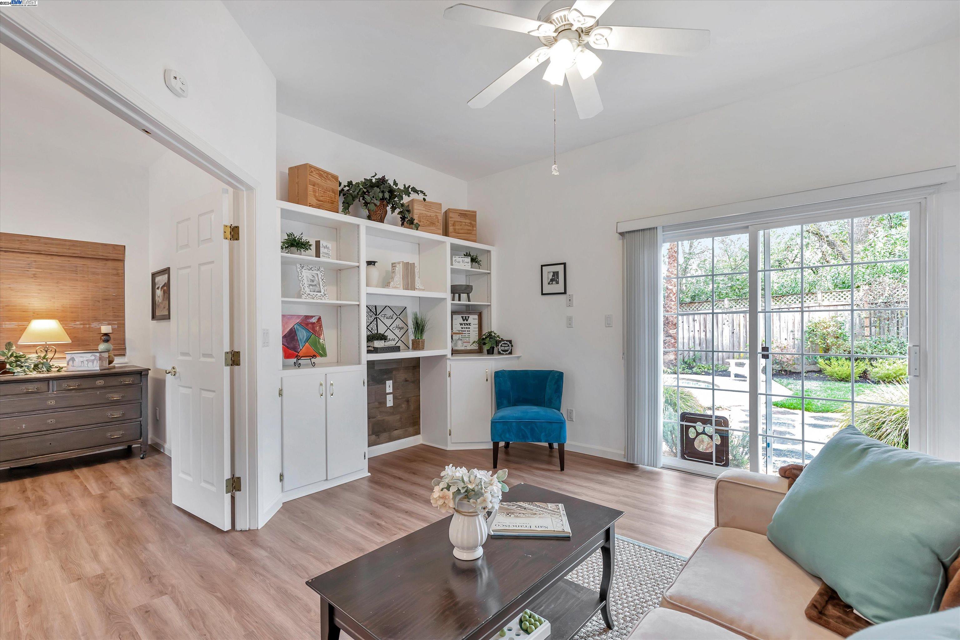 180 Lucinda Ln
