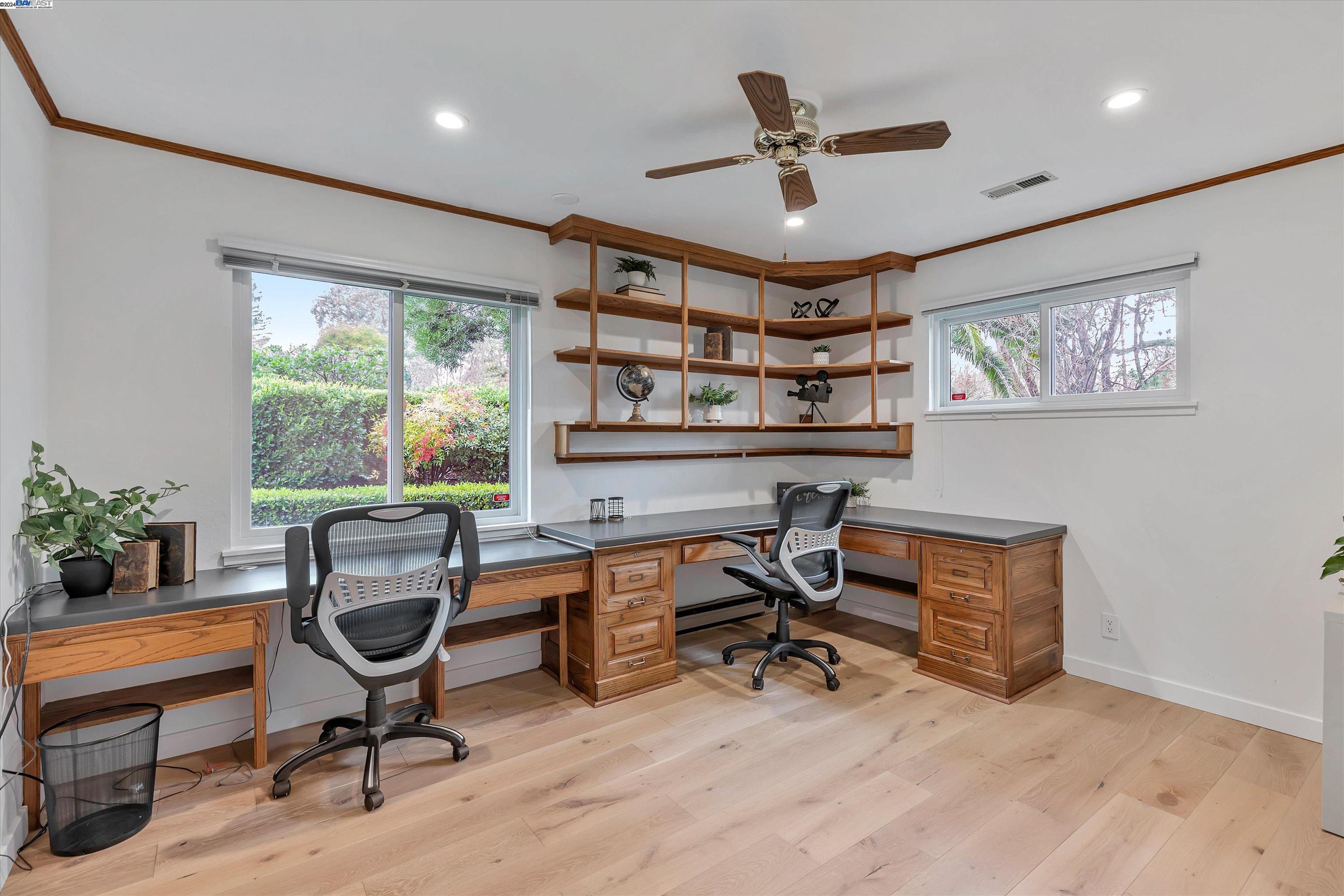 180 Lucinda Ln