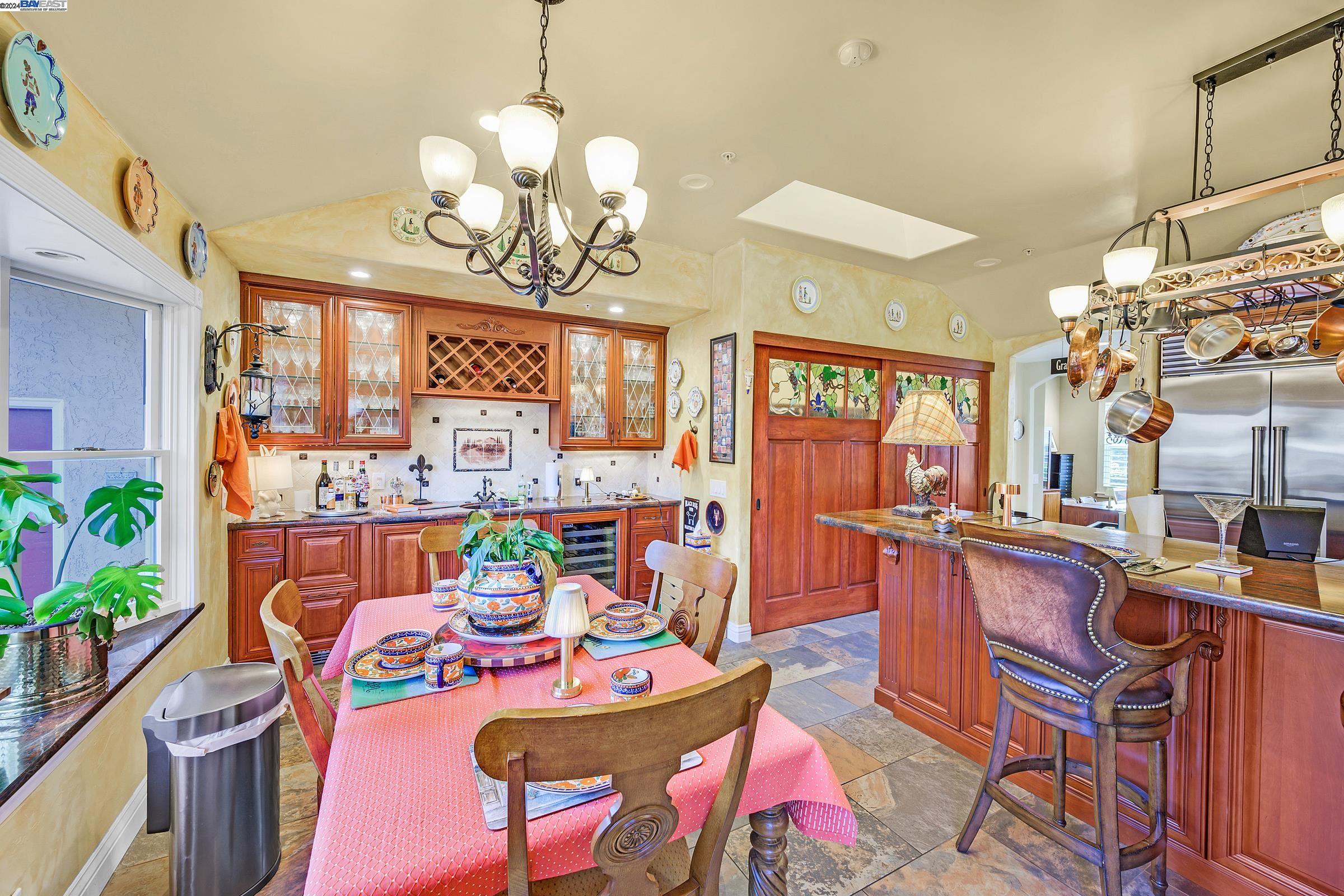 4419 Edgewood Way
