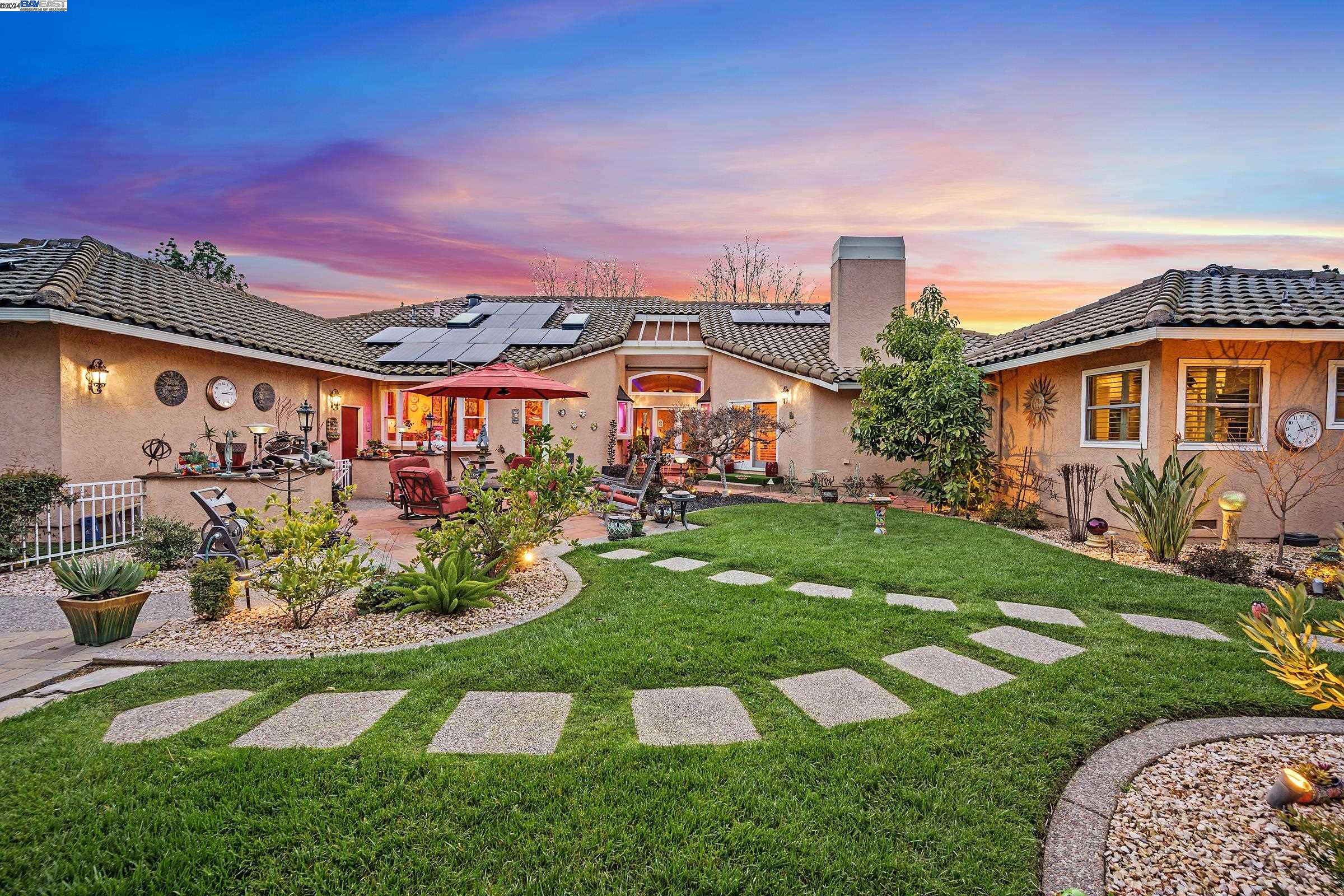 4419 Edgewood Way