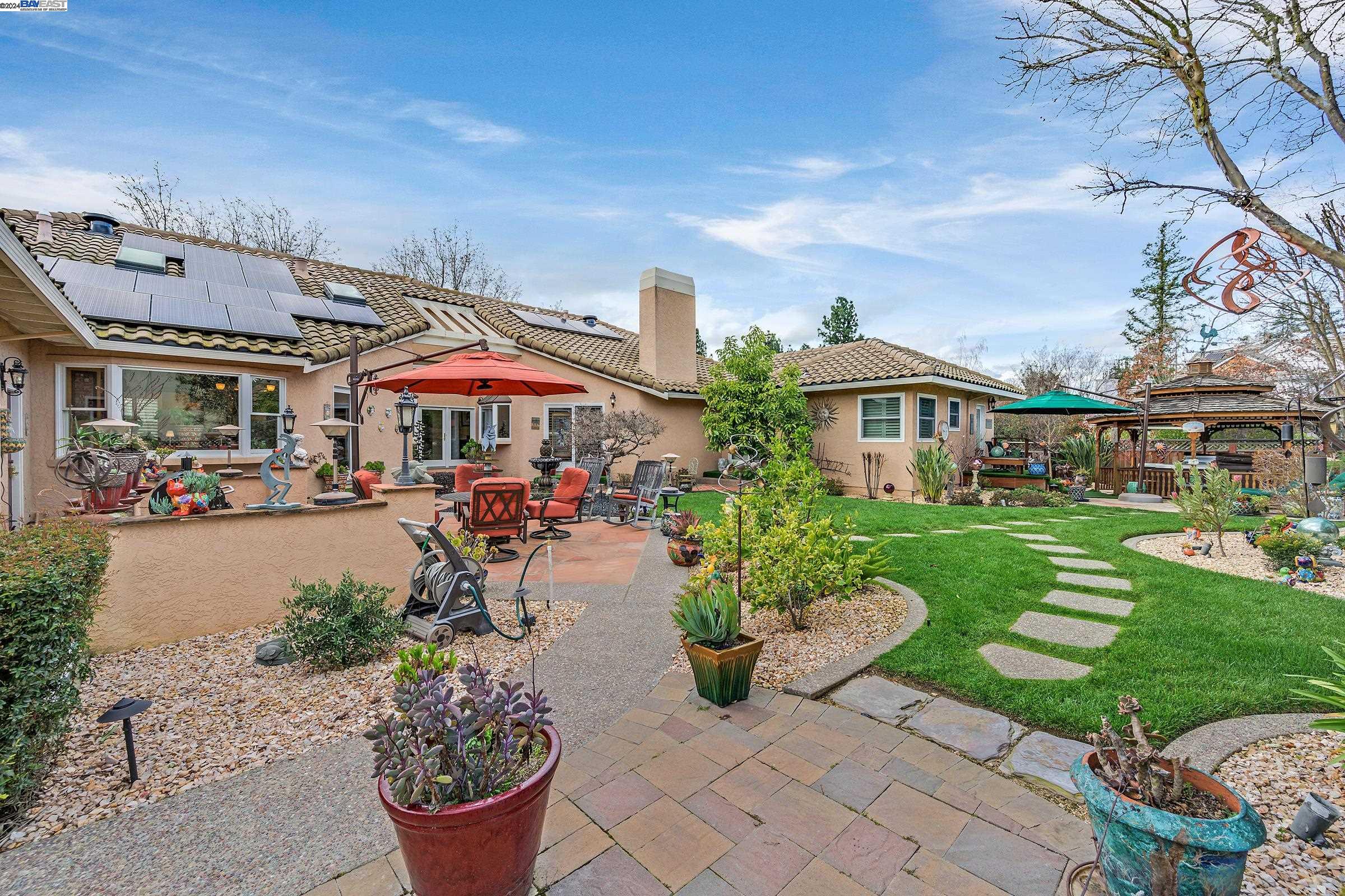 4419 Edgewood Way