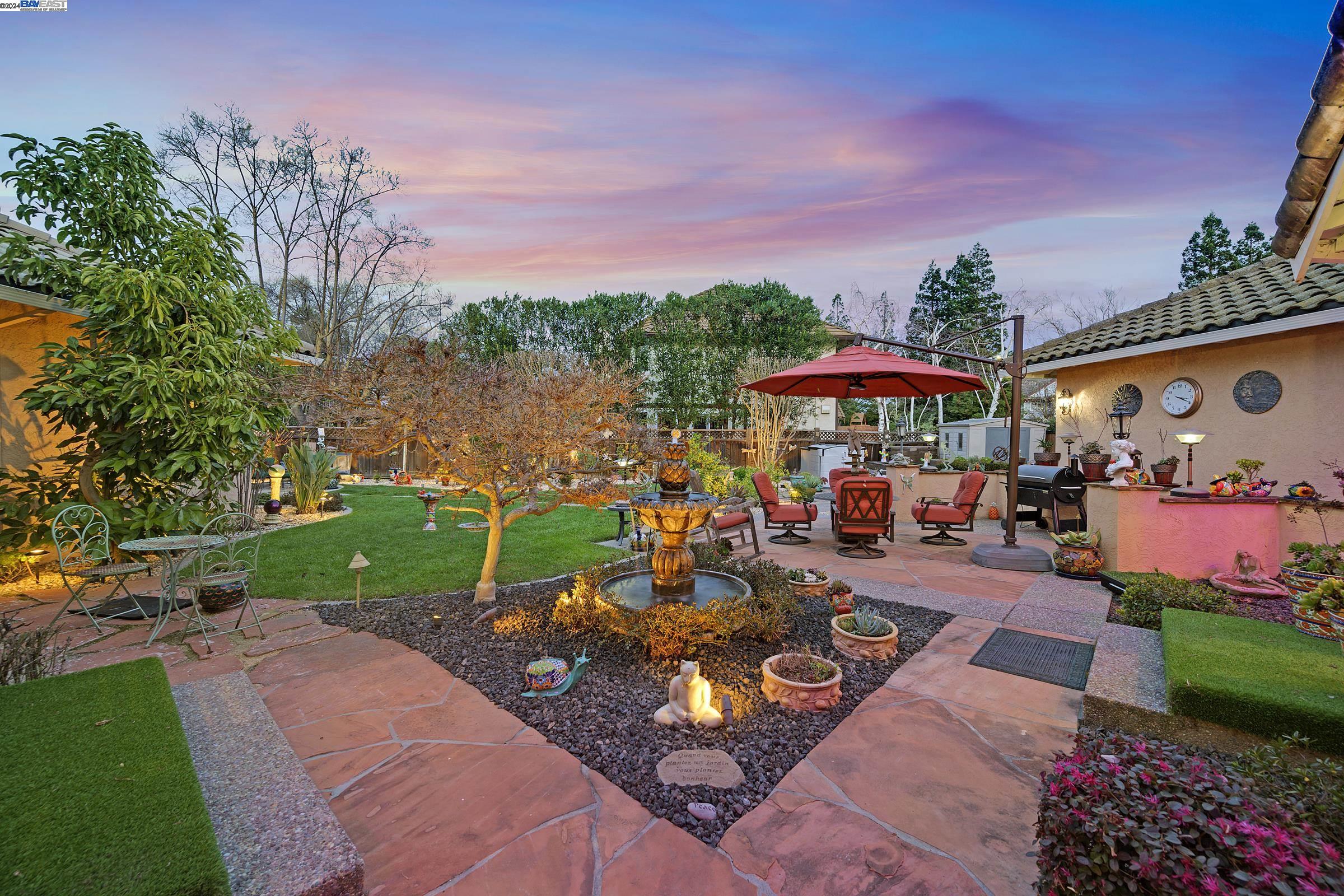 4419 Edgewood Way