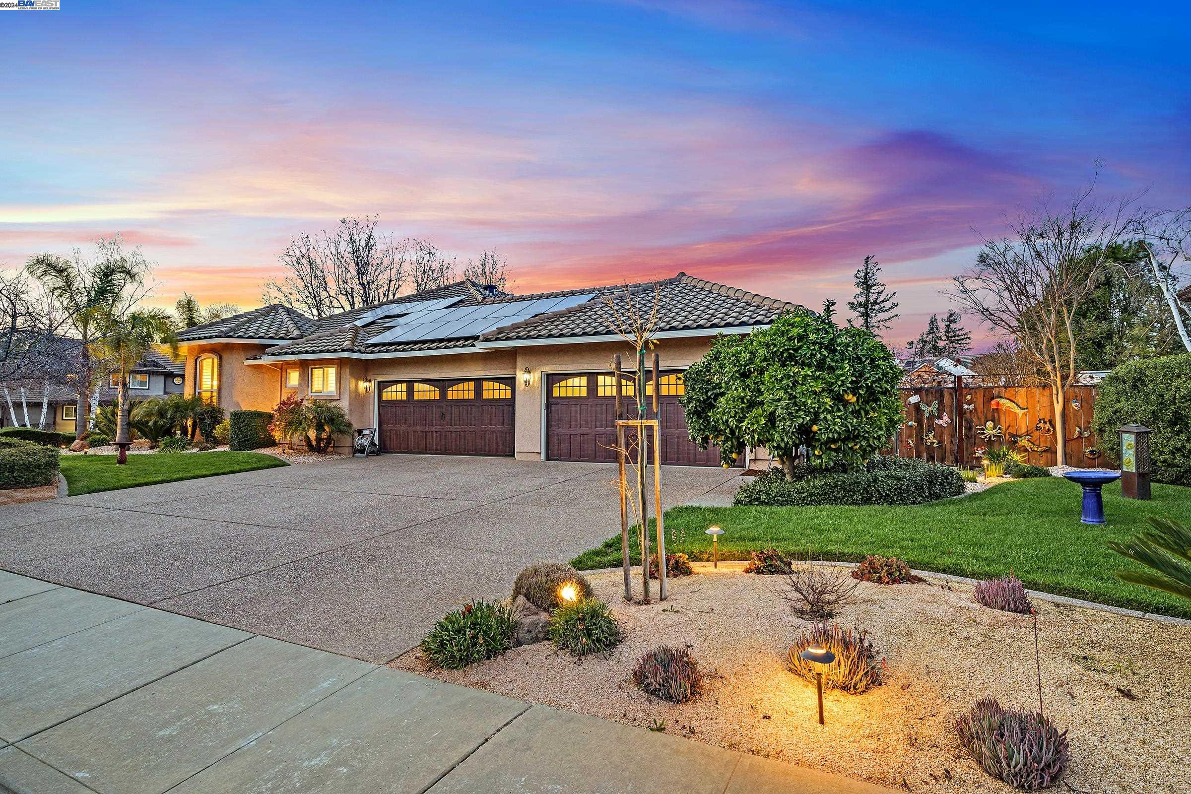 4419 Edgewood Way