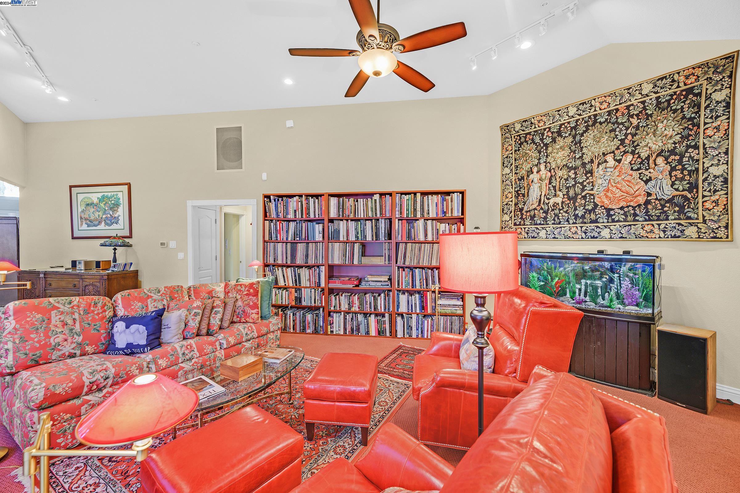 4419 Edgewood Way