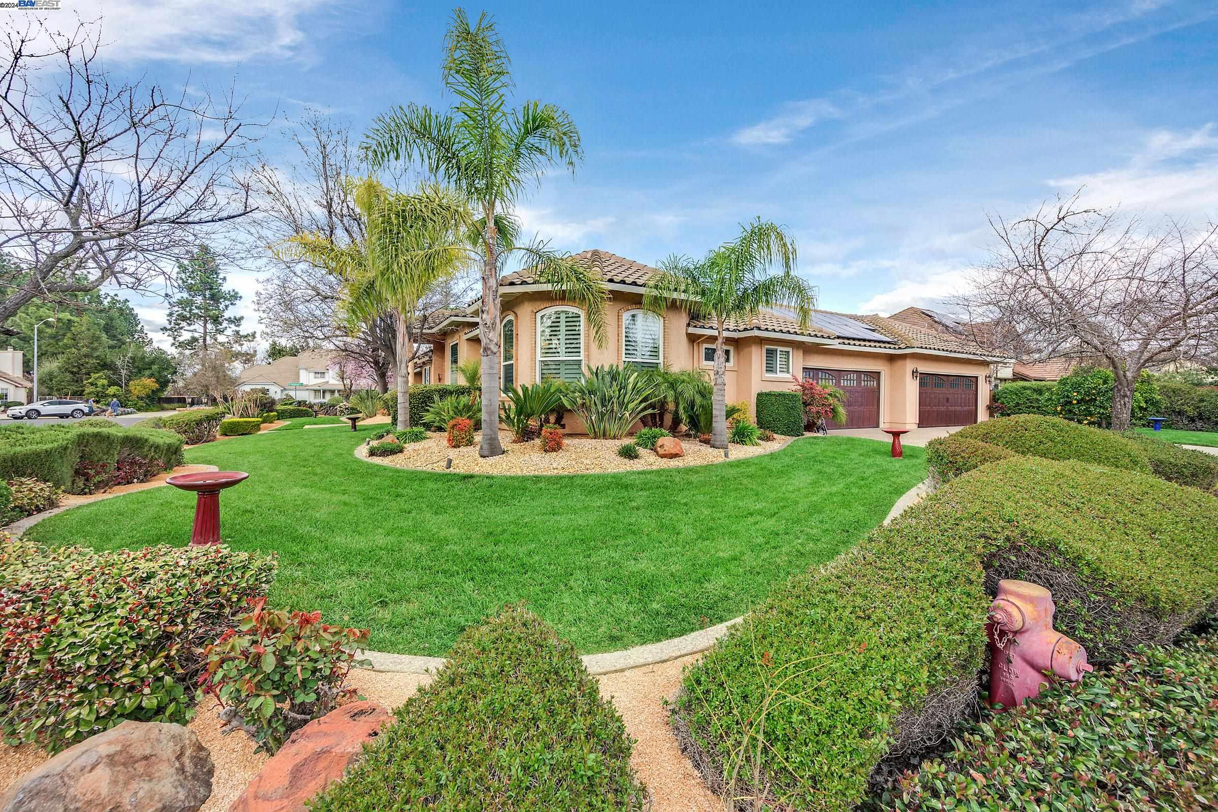 4419 Edgewood Way