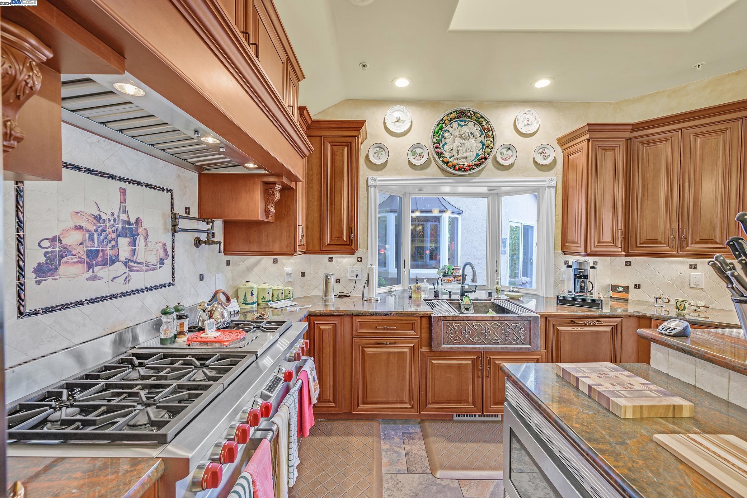 4419 Edgewood Way