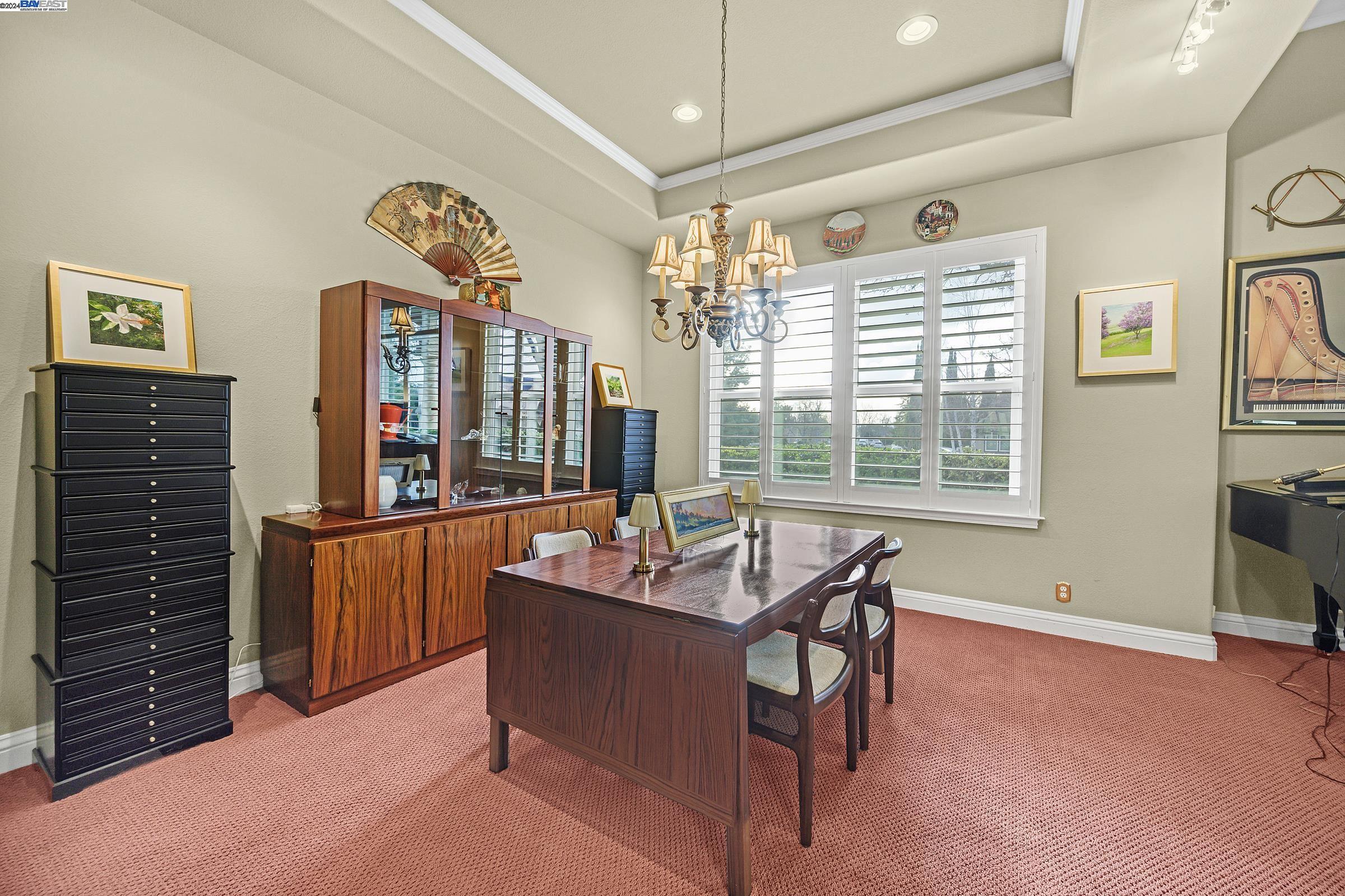 4419 Edgewood Way