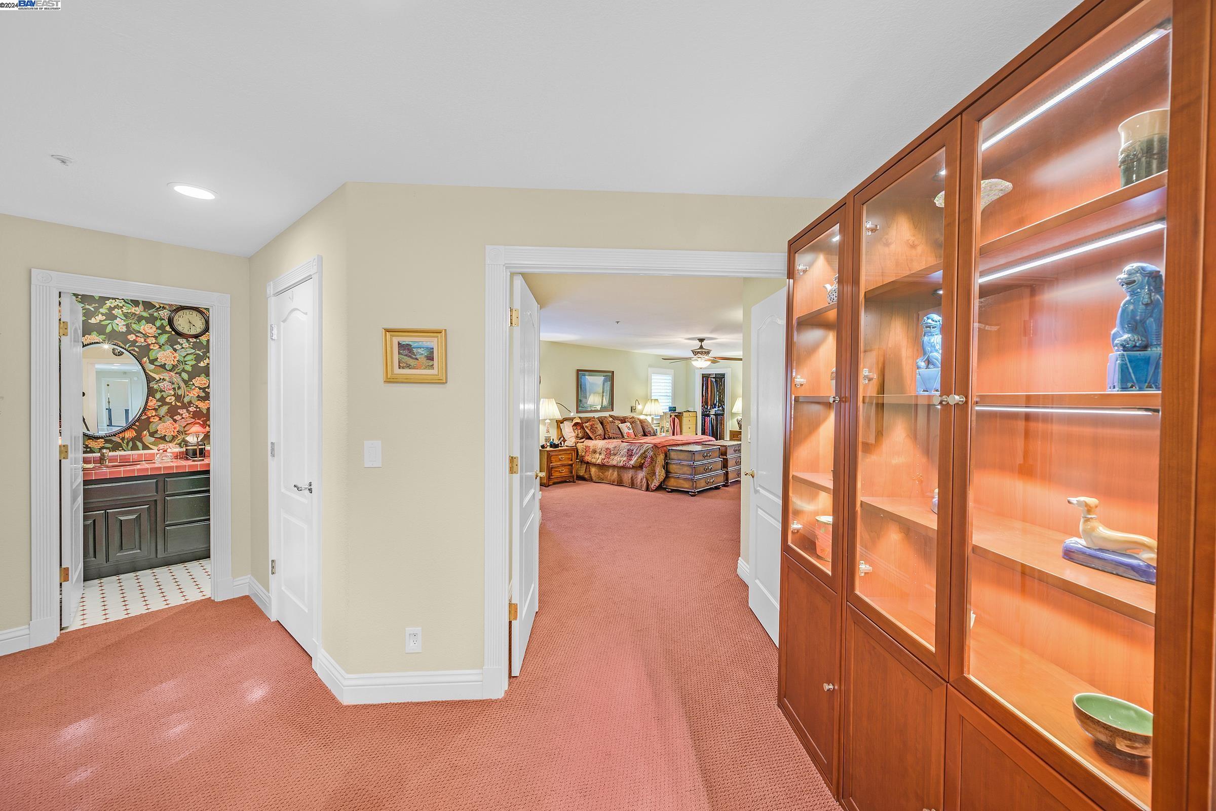 4419 Edgewood Way