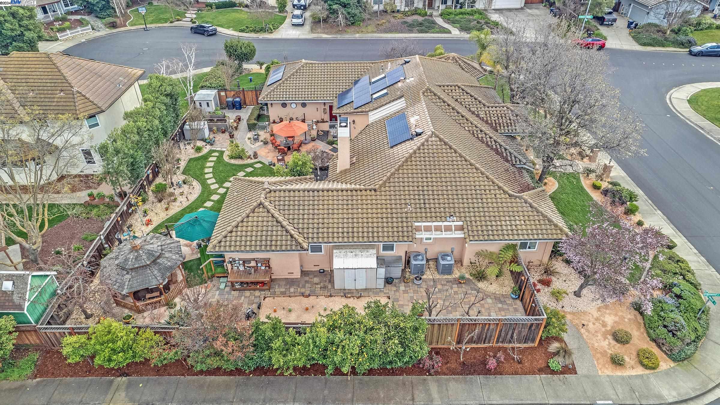 4419 Edgewood Way