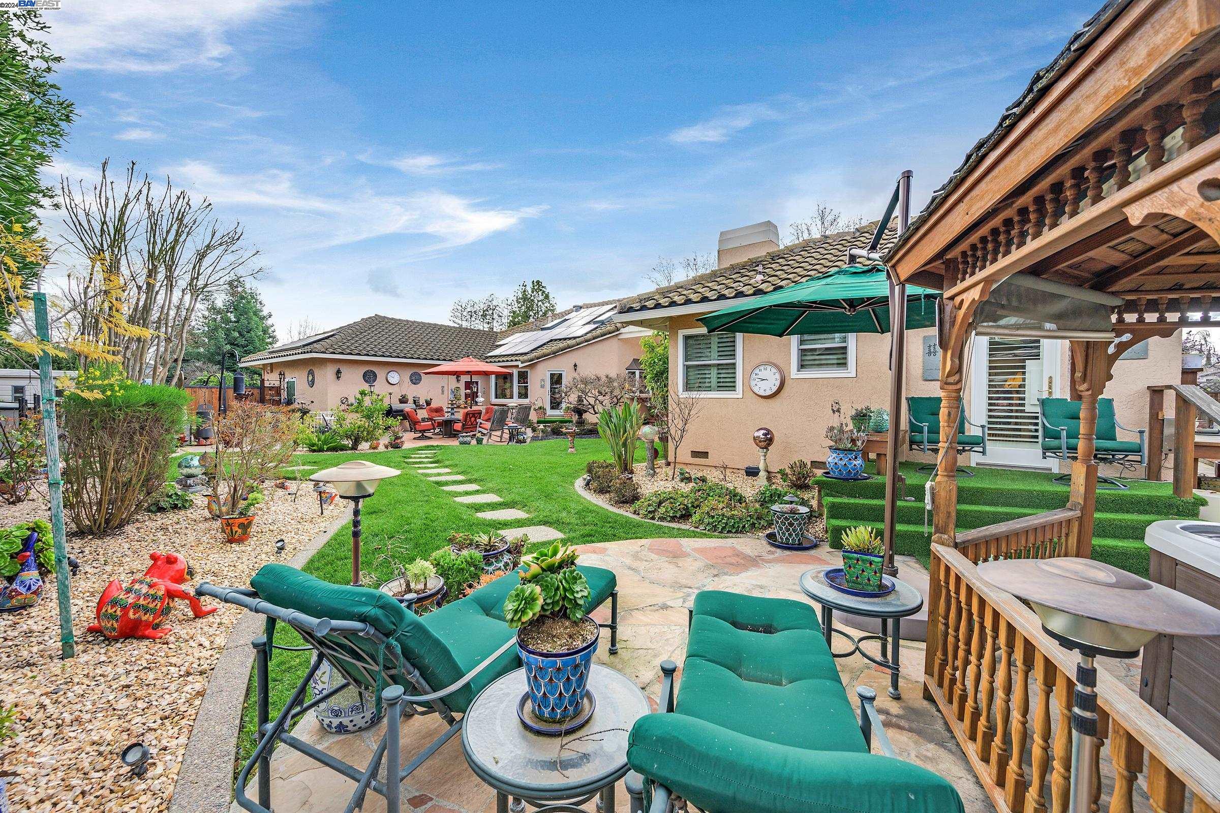 4419 Edgewood Way