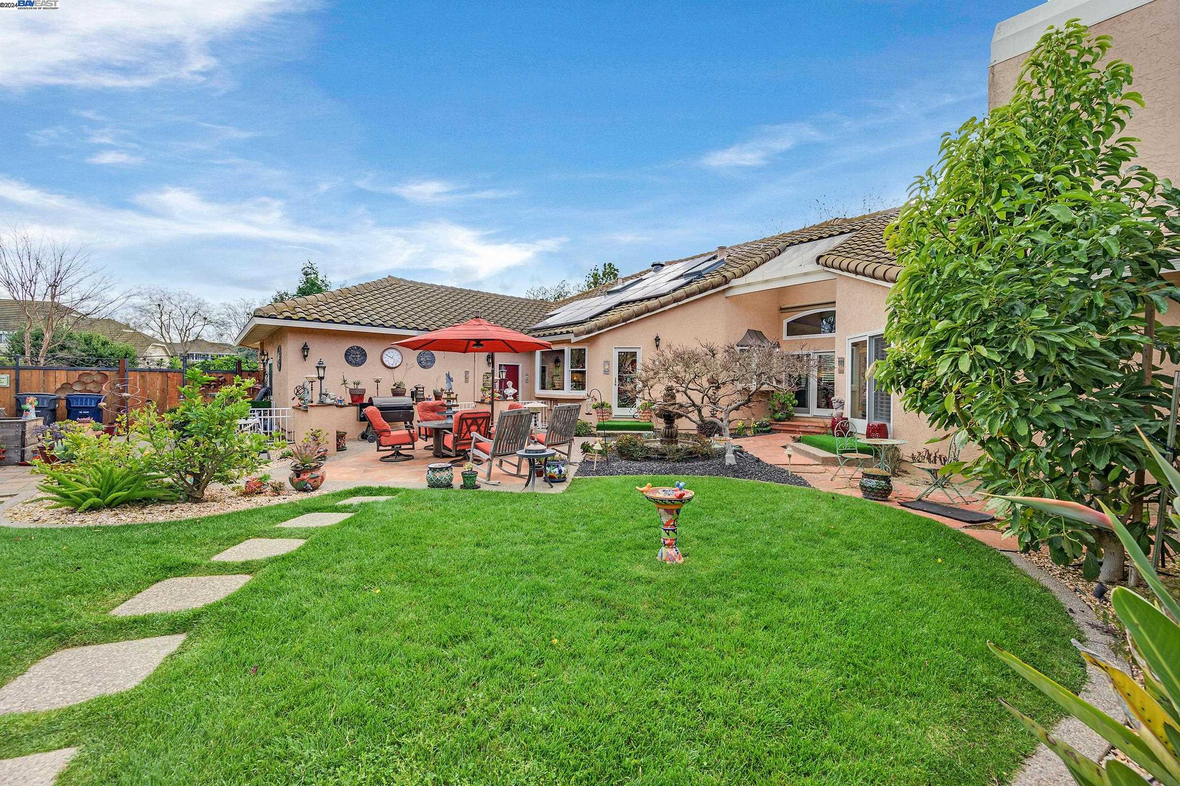 4419 Edgewood Way