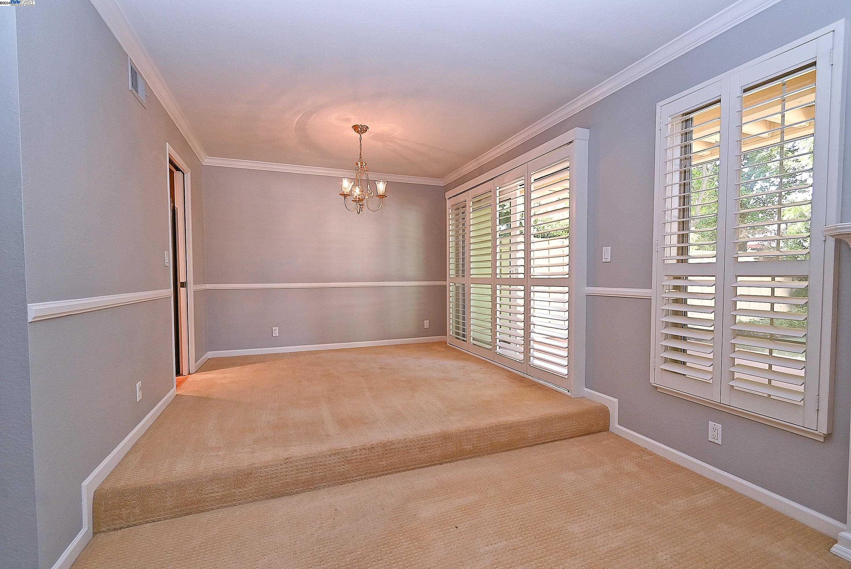 1849 Stratton Cir