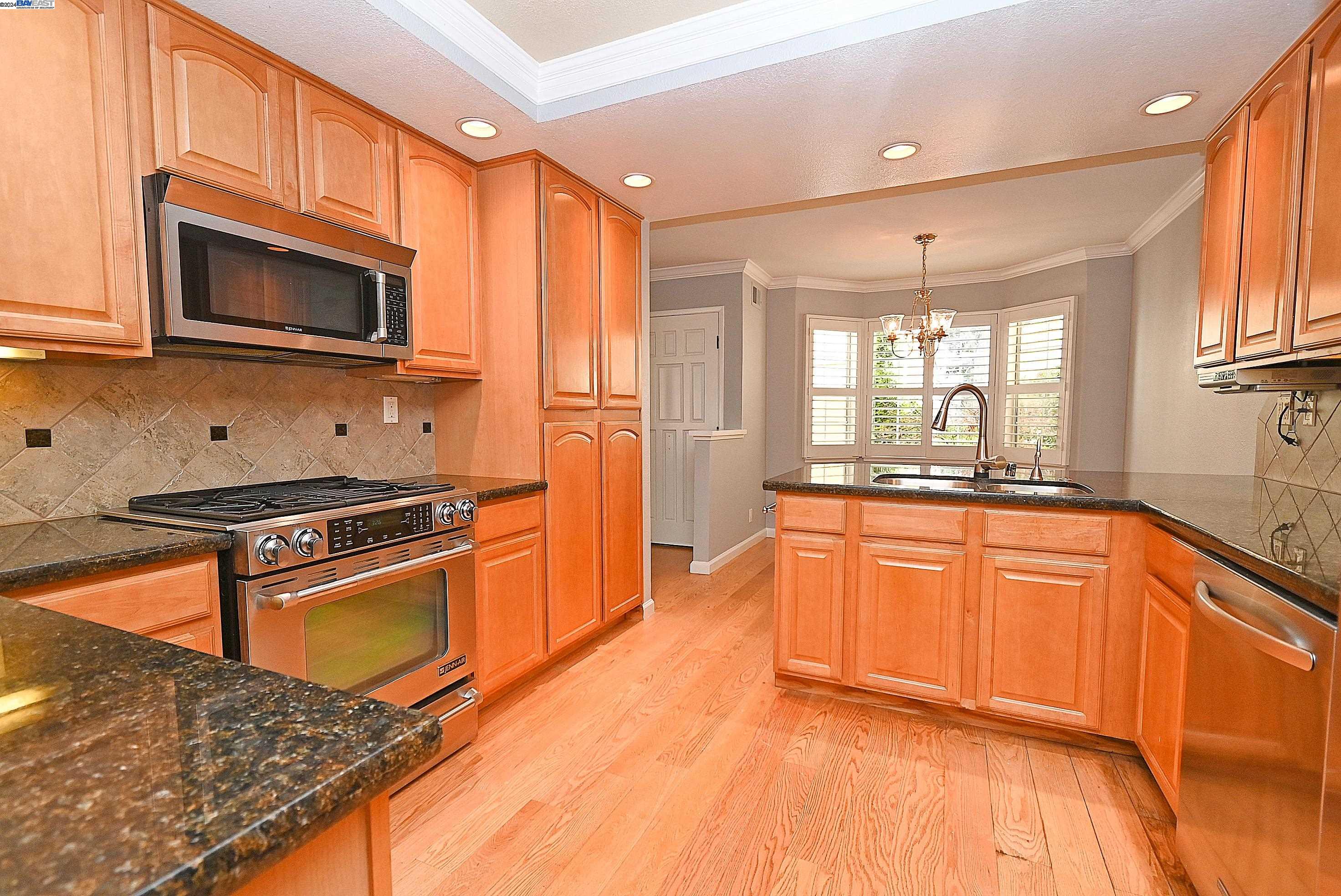 1849 Stratton Cir