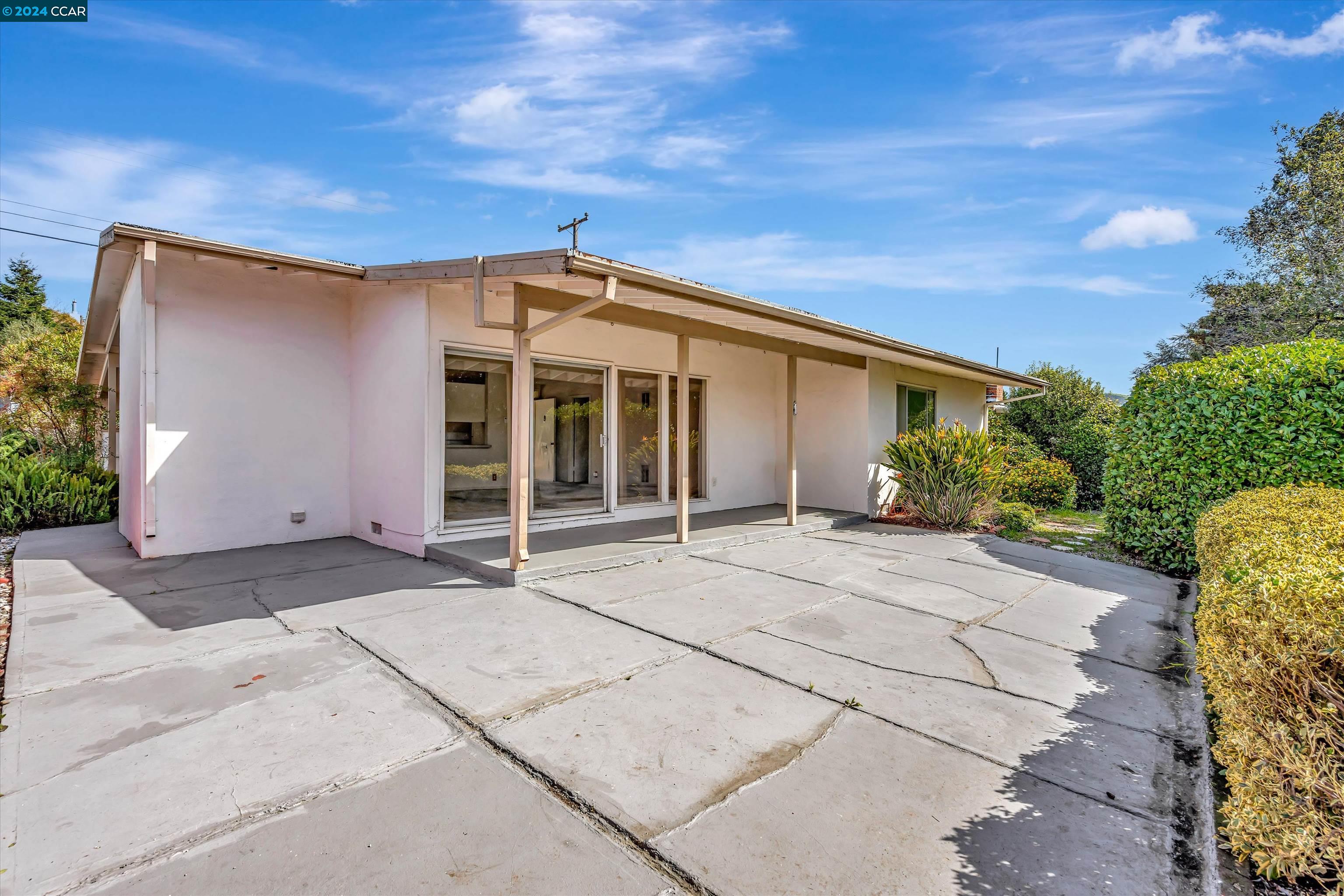 4452 Utah Dr