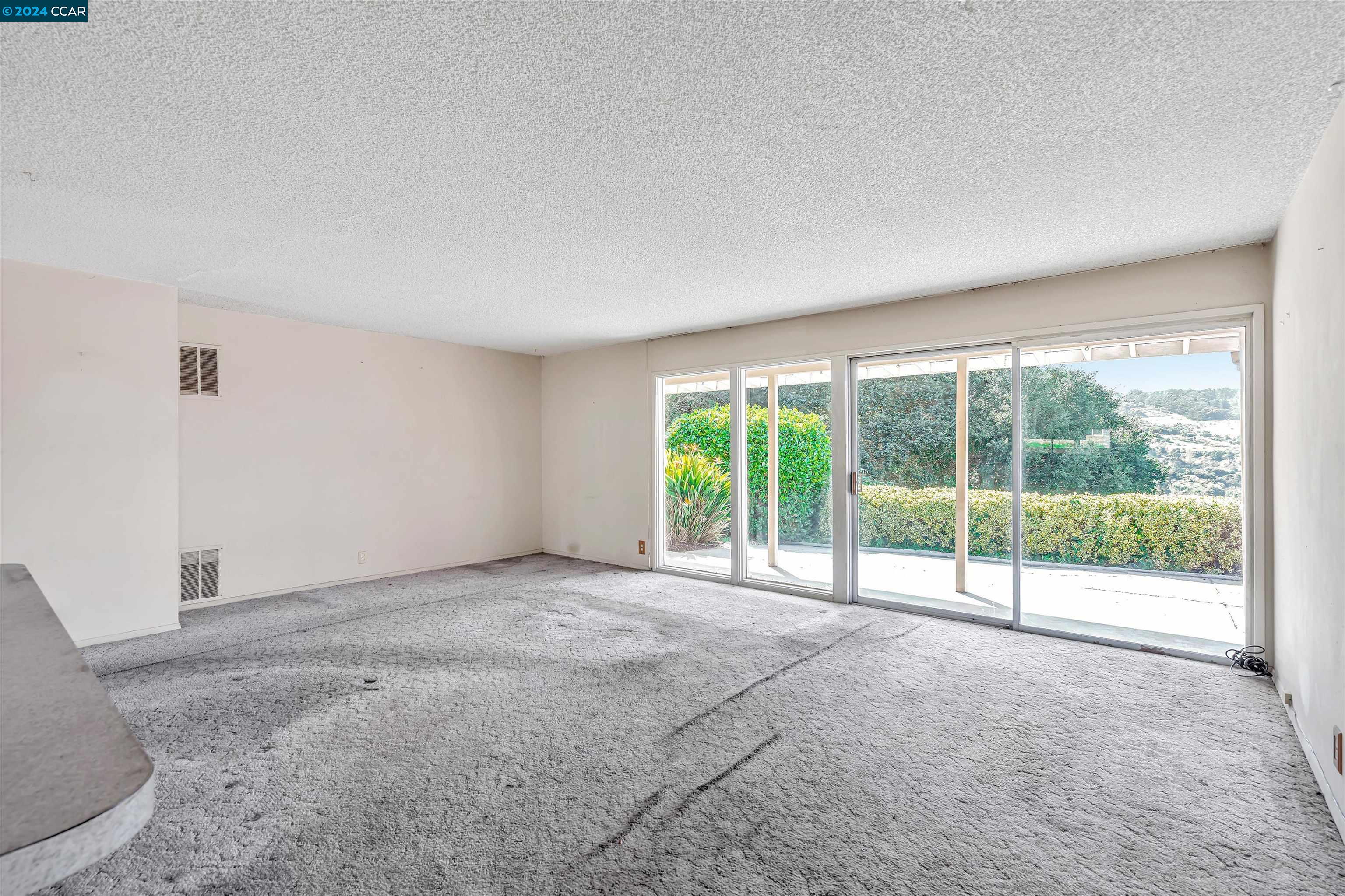 4452 Utah Dr