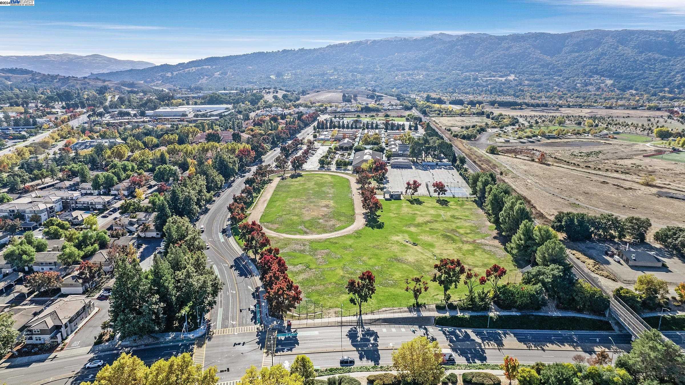 3366 Smoketree Commons Dr