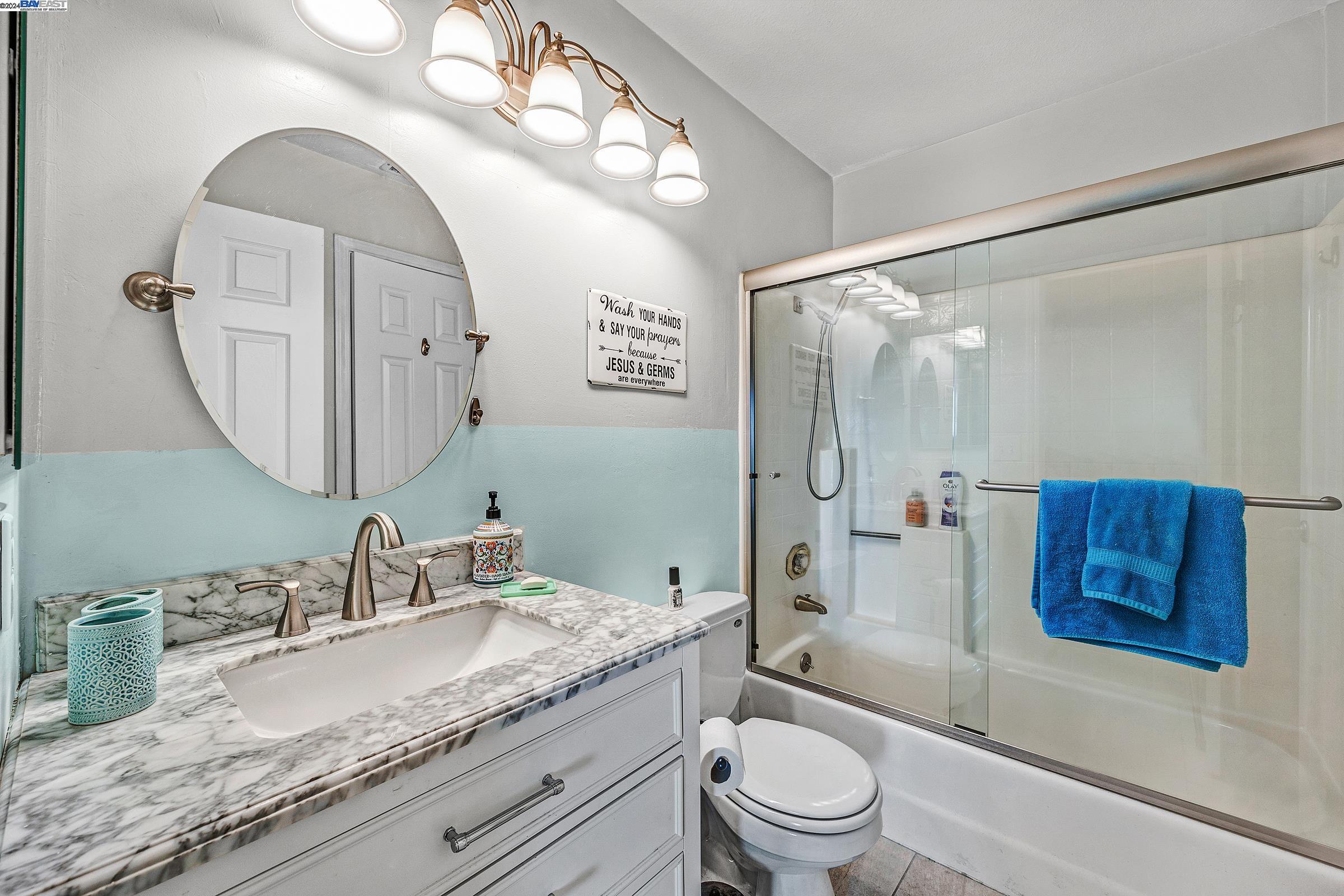 3366 Smoketree Commons Dr