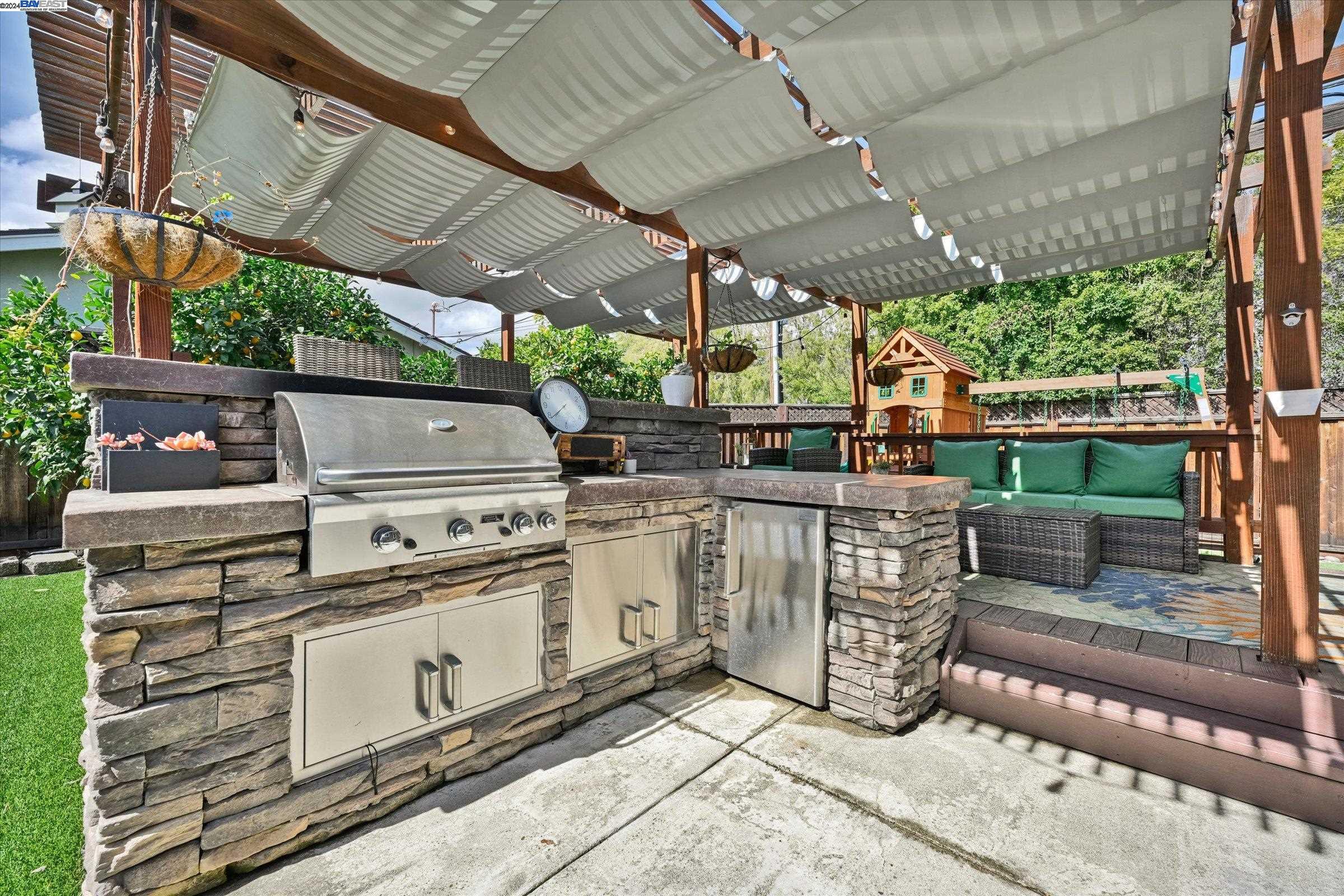 1249 Wagoner Drive