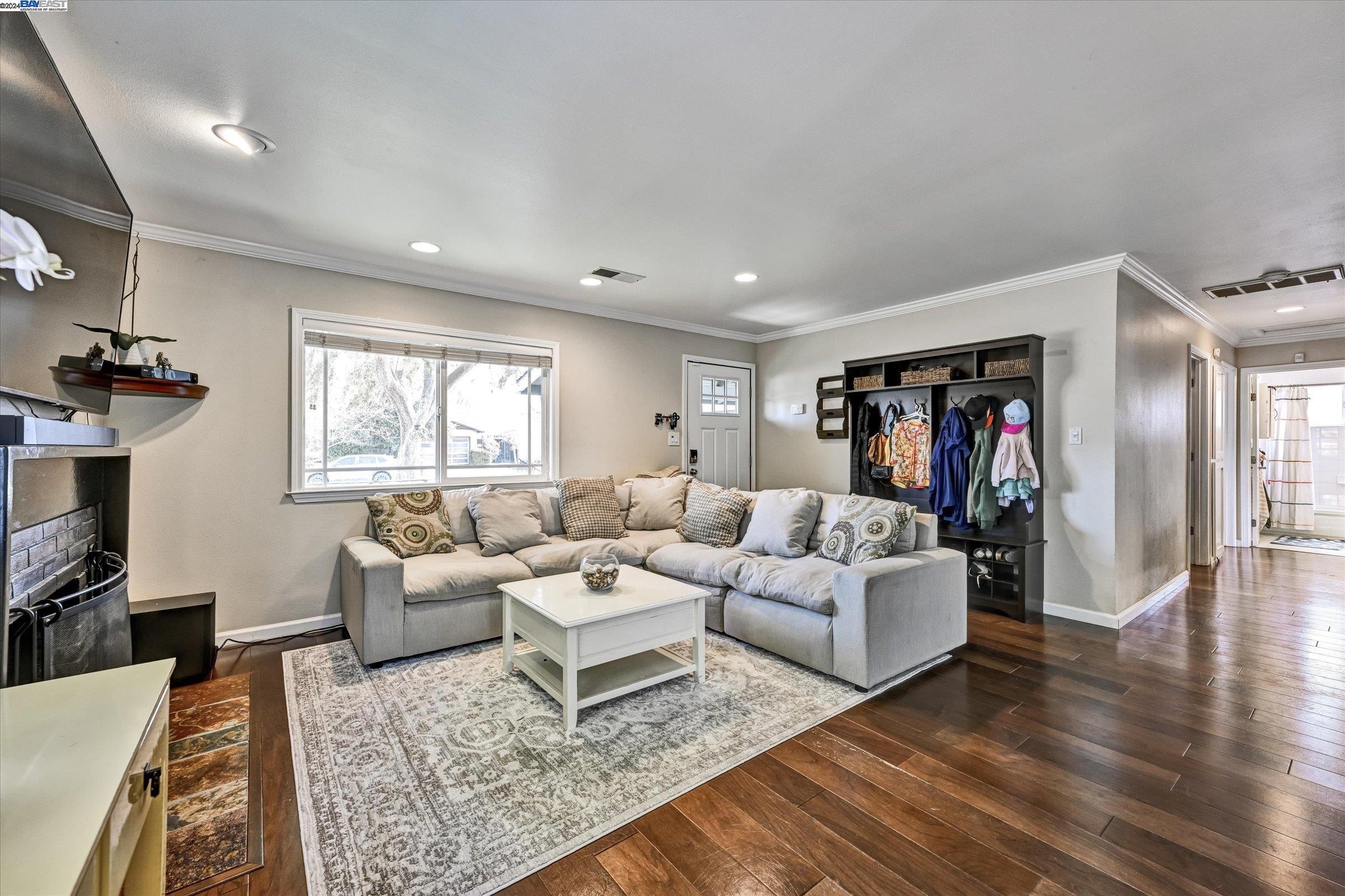 1249 Wagoner Drive