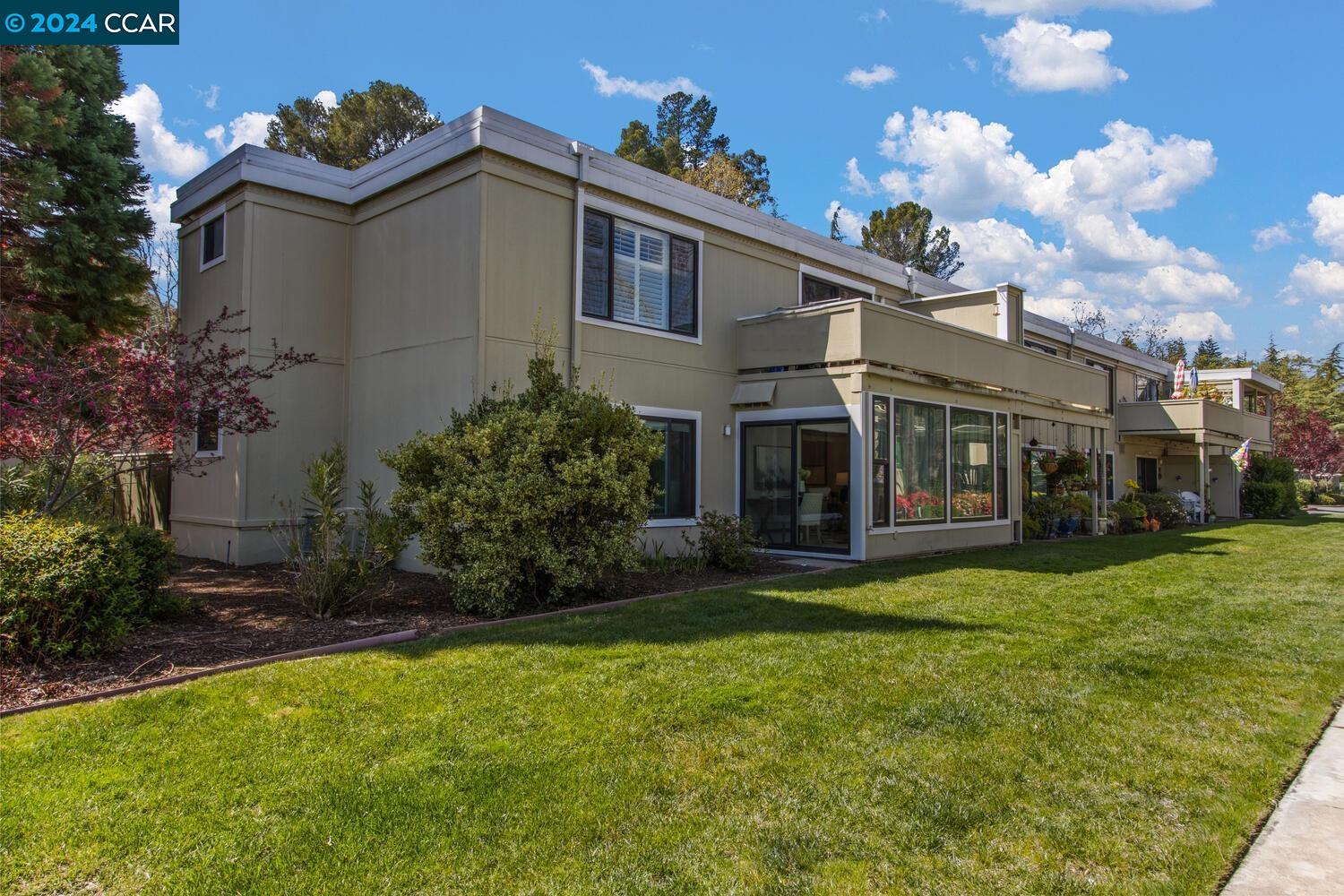 2633 Pine Knoll Dr # 8