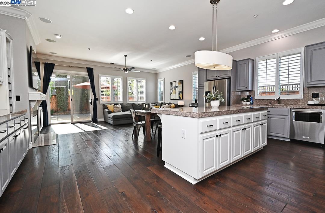 1121 Carrara Ct