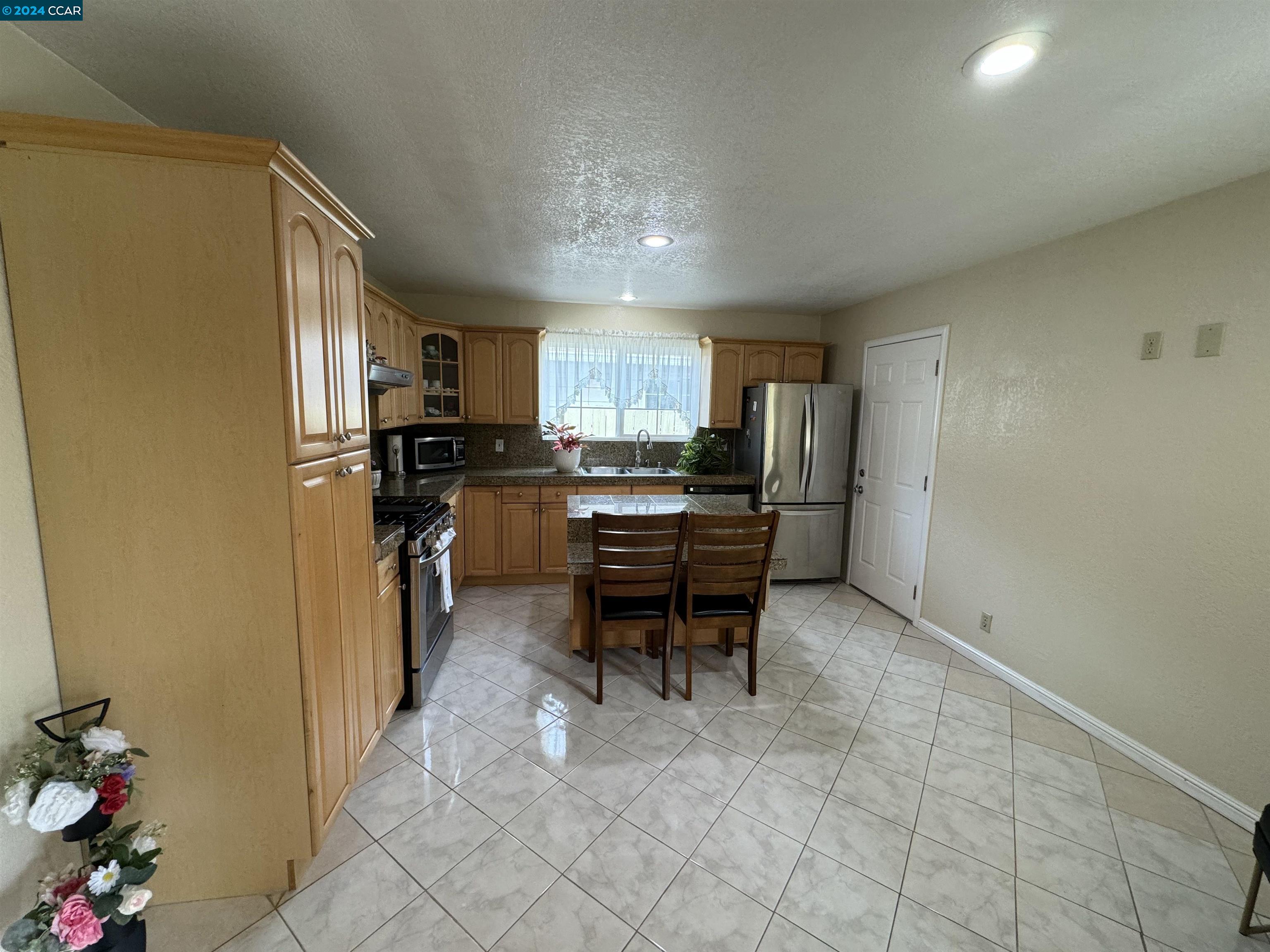 1143 Aspen Dr