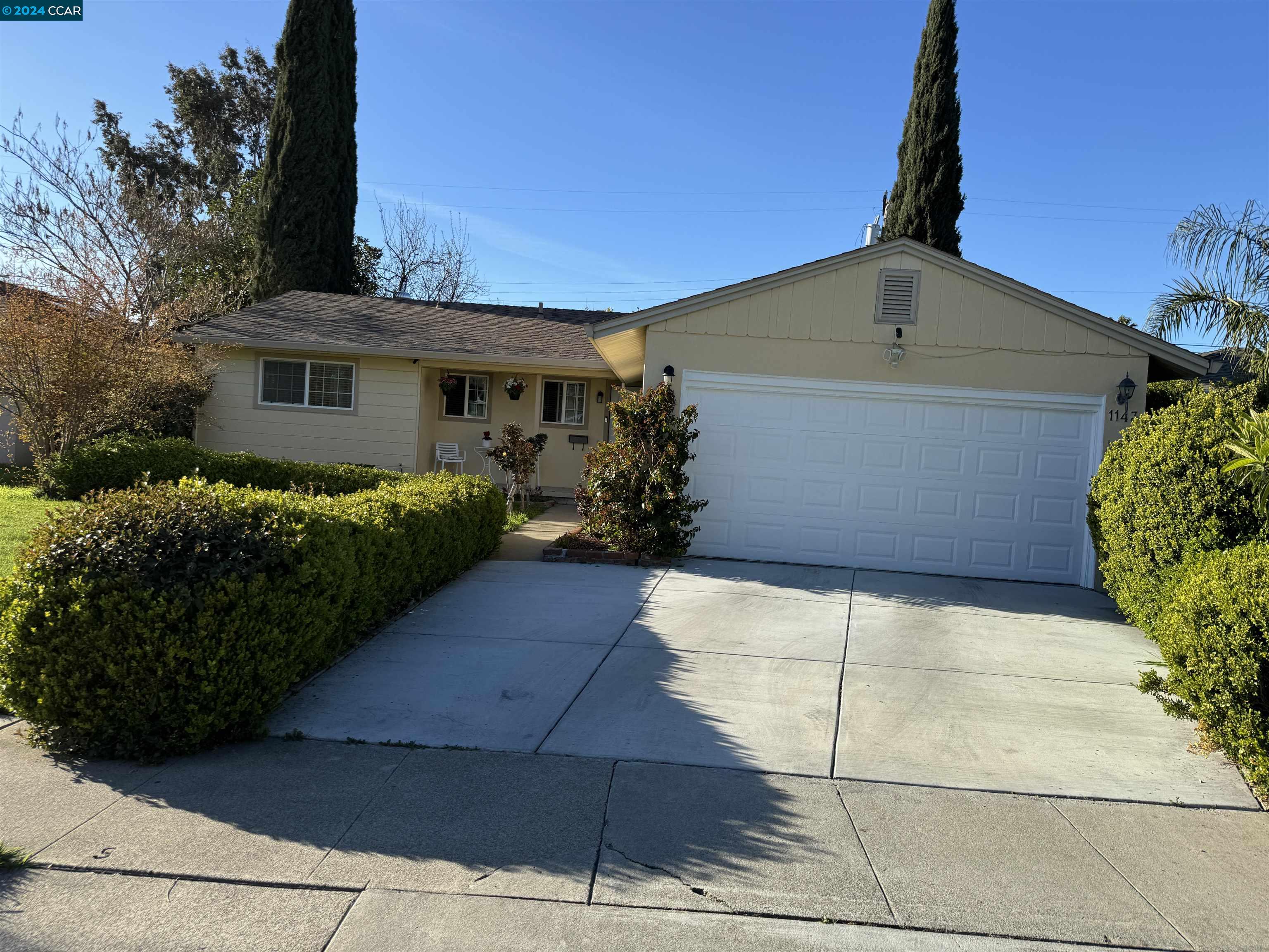 1143 Aspen Dr