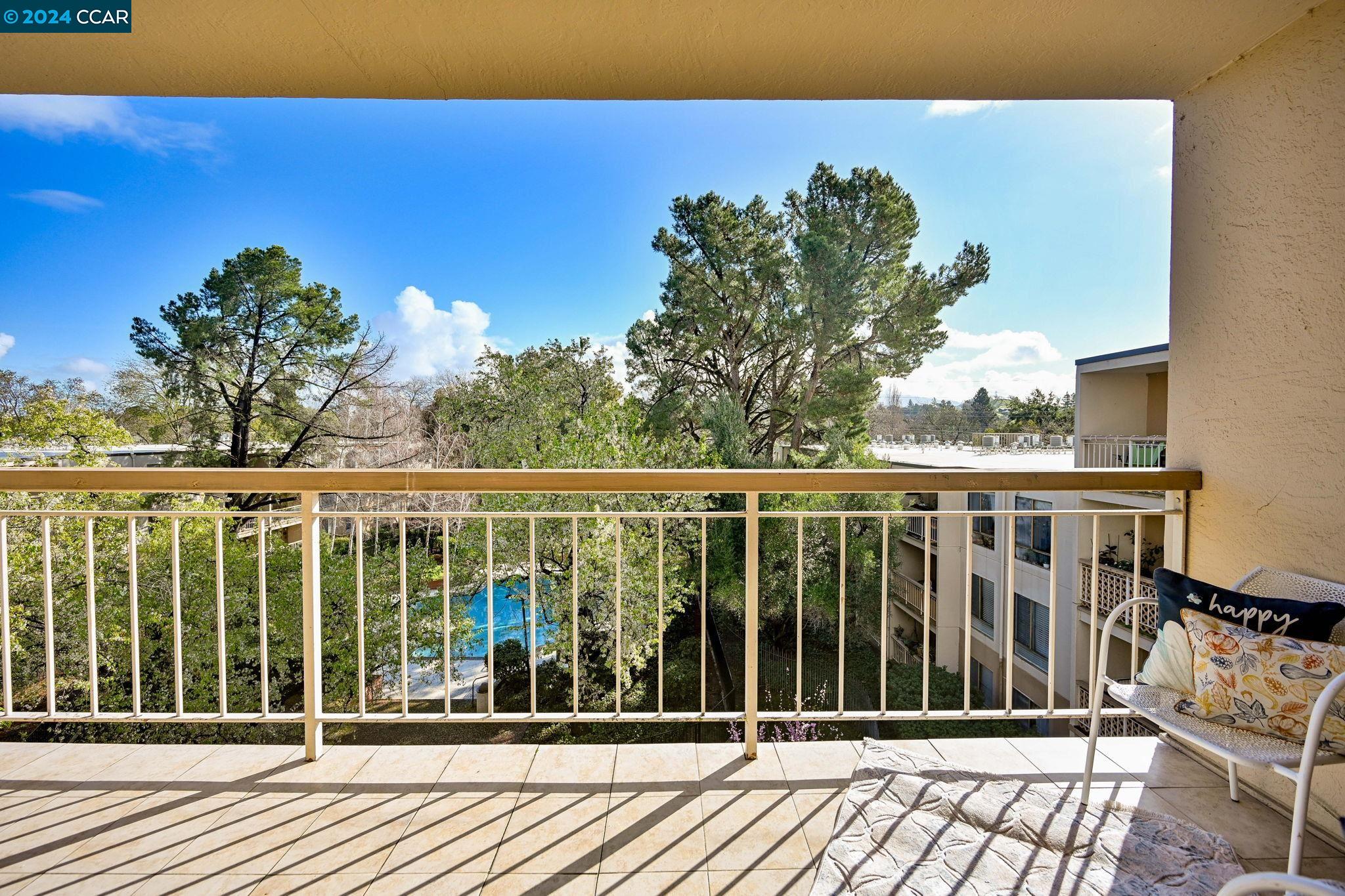 450 N Civic Dr # 402