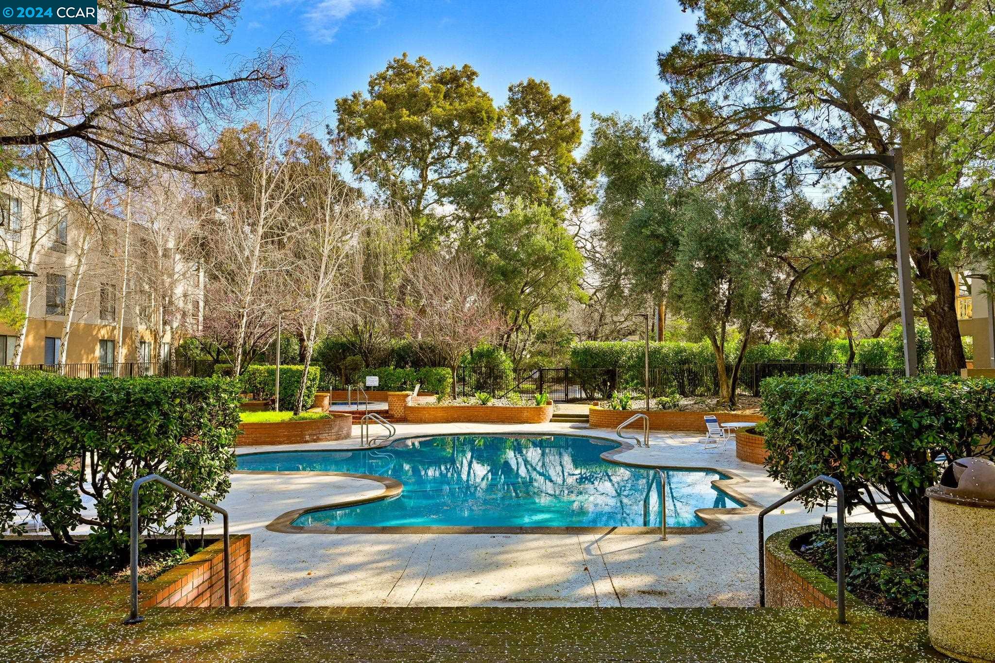 450 N Civic Dr # 402