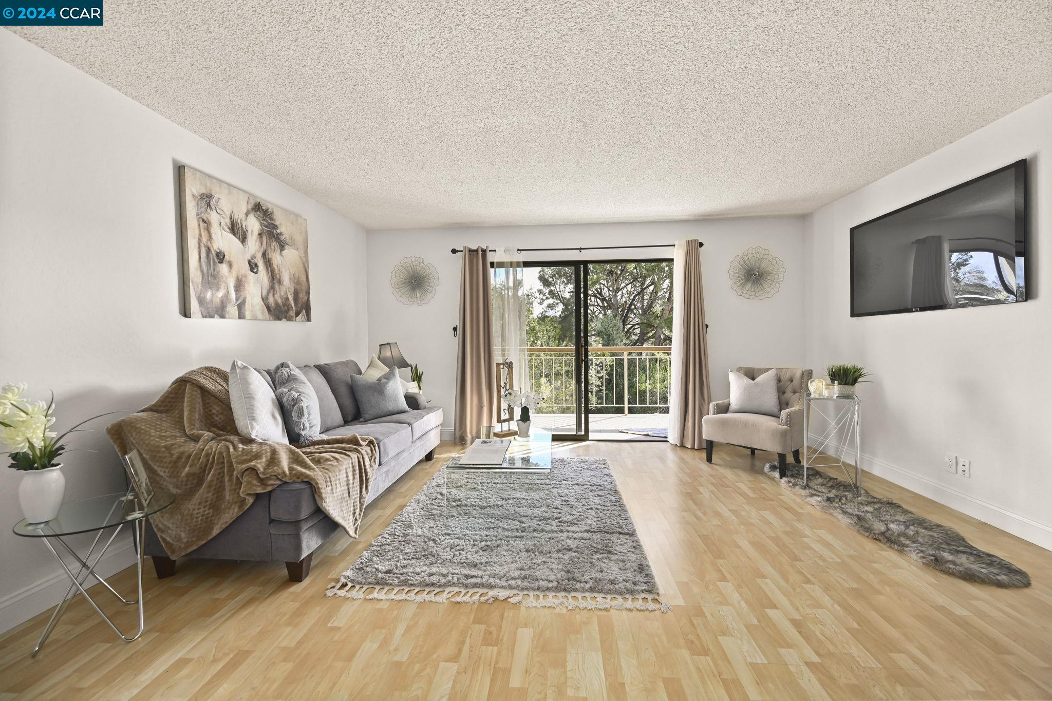 450 N Civic Dr # 402