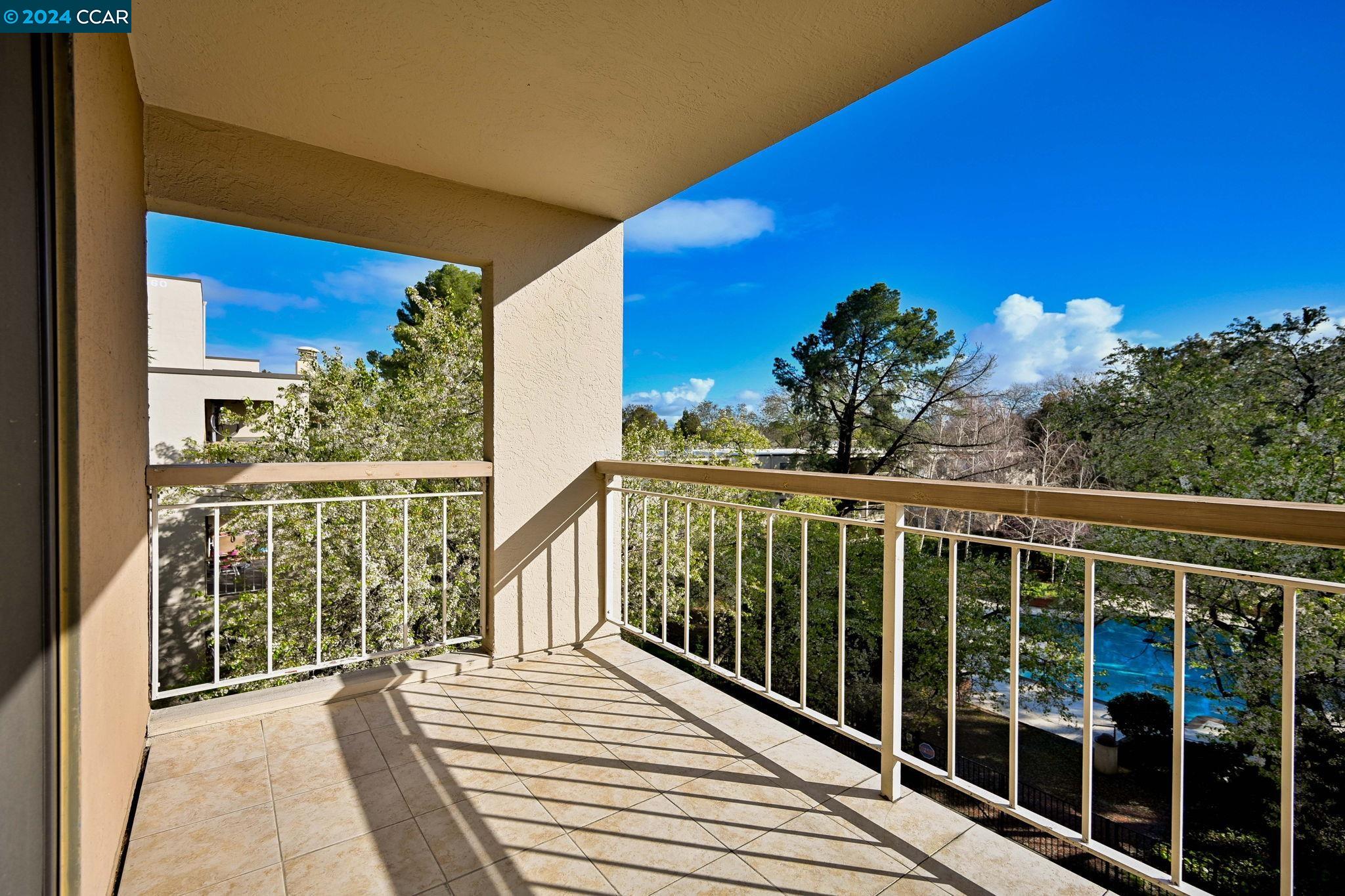 450 N Civic Dr # 402