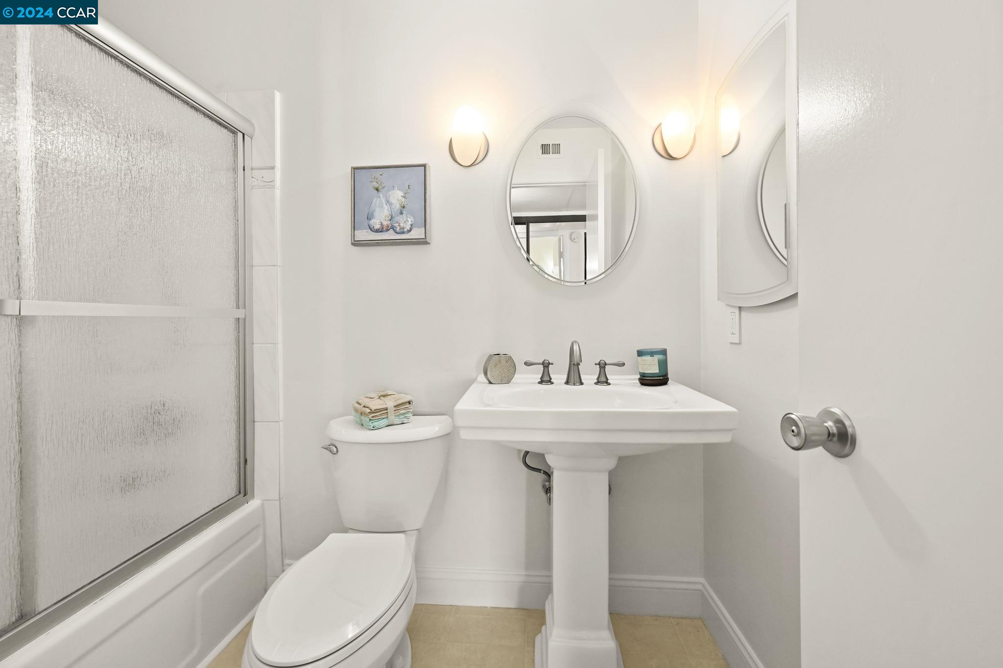 450 N Civic Dr # 402