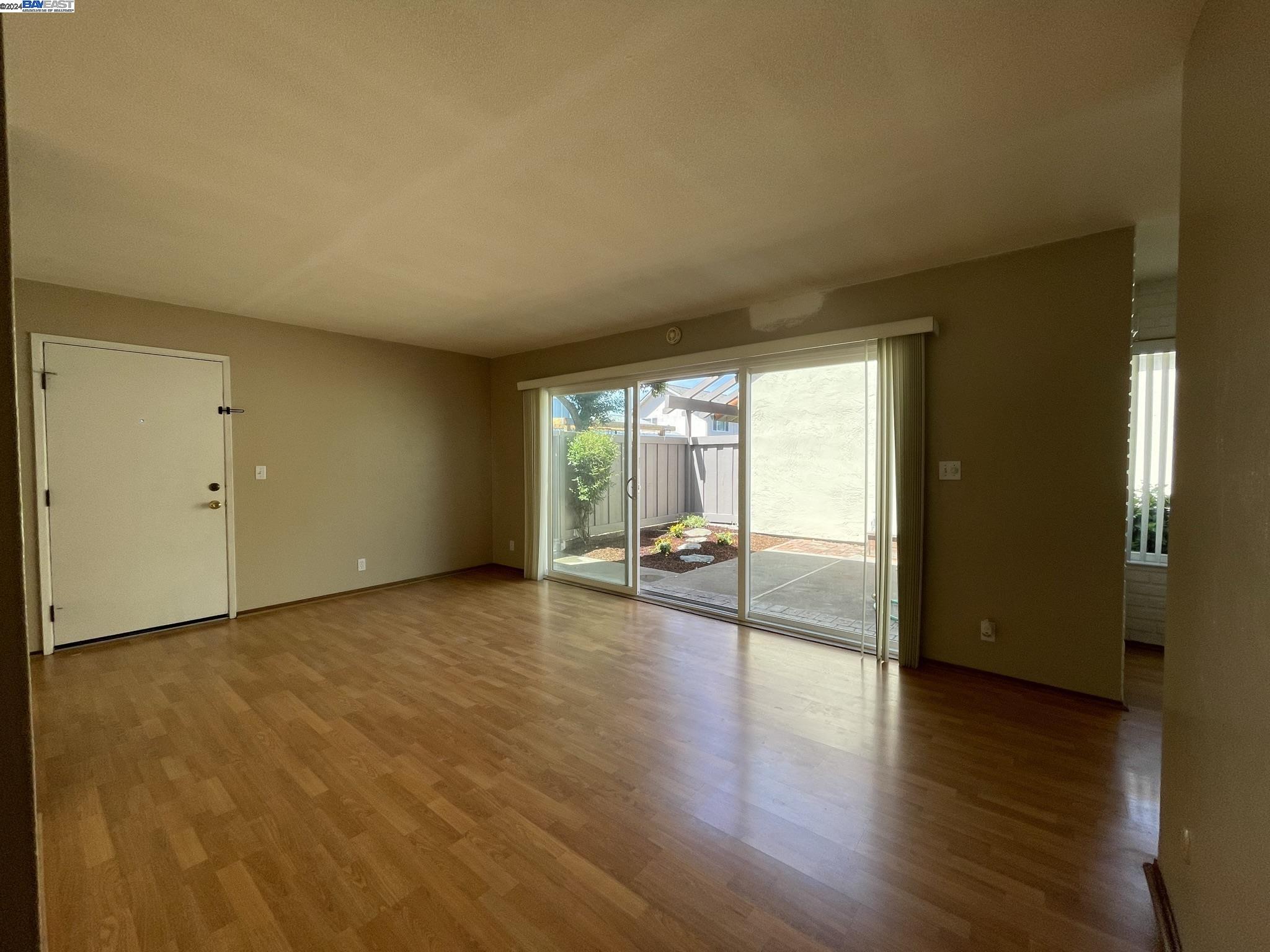 1685 Calle Santa Anna