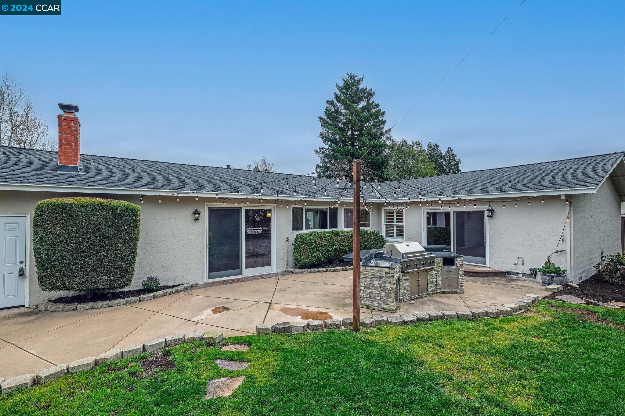 24 Barcelona Ct