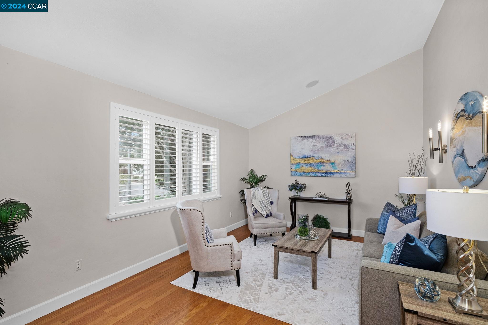 24 Barcelona Ct