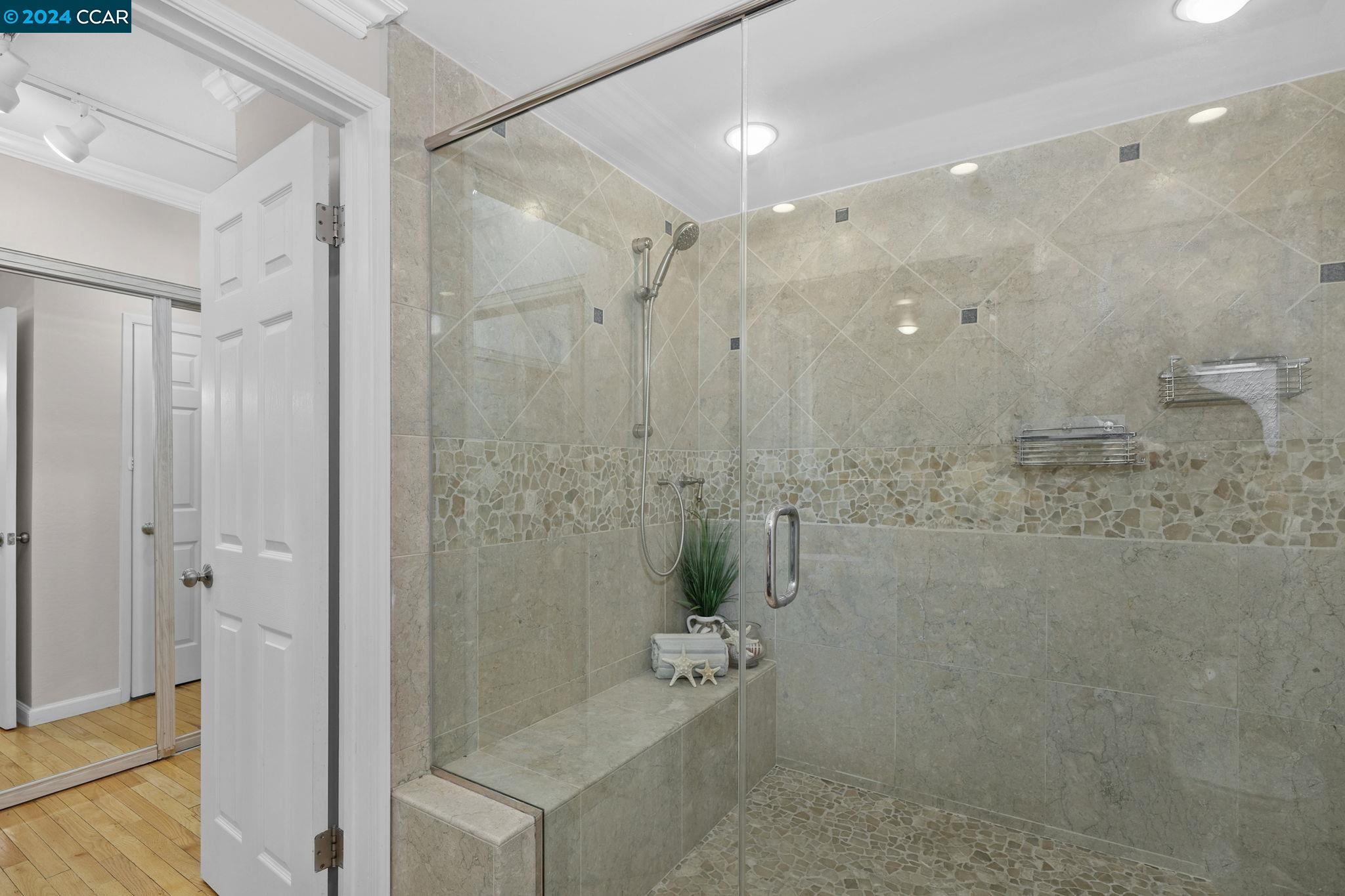 24 Barcelona Ct