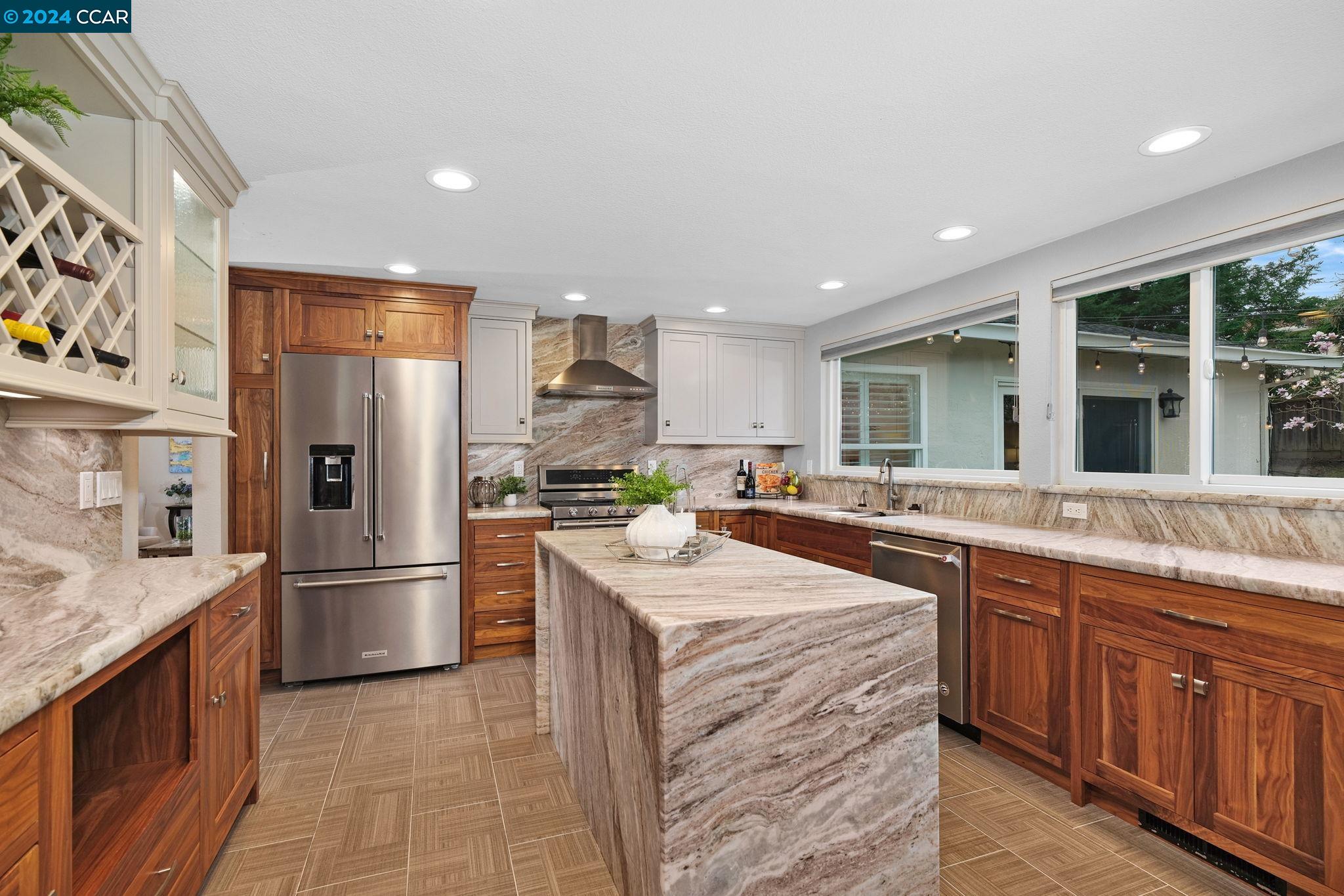 24 Barcelona Ct