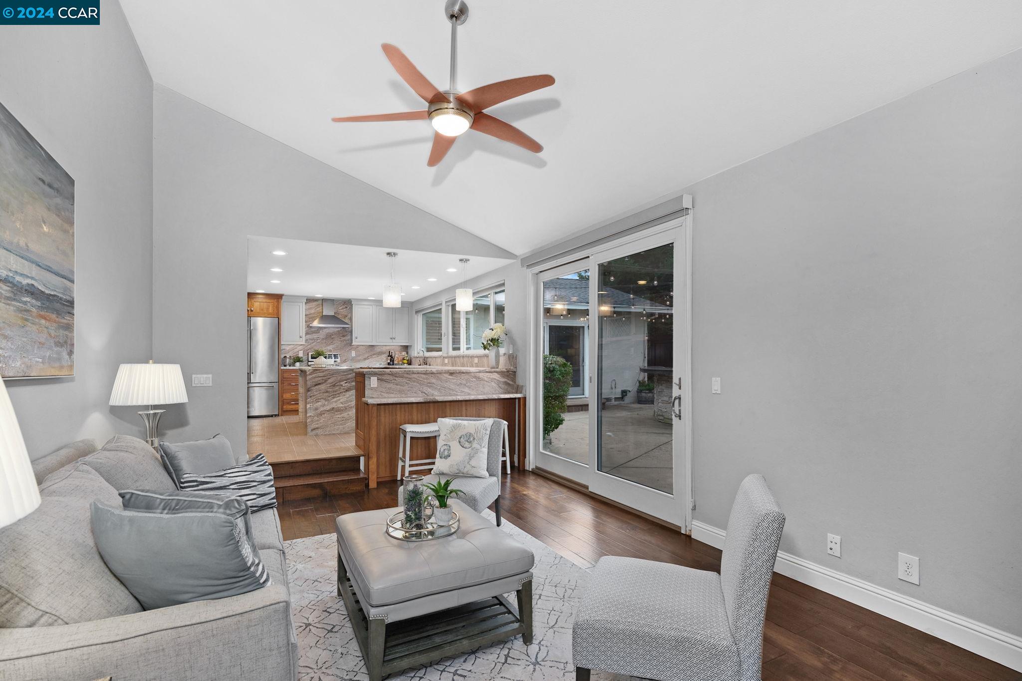 24 Barcelona Ct