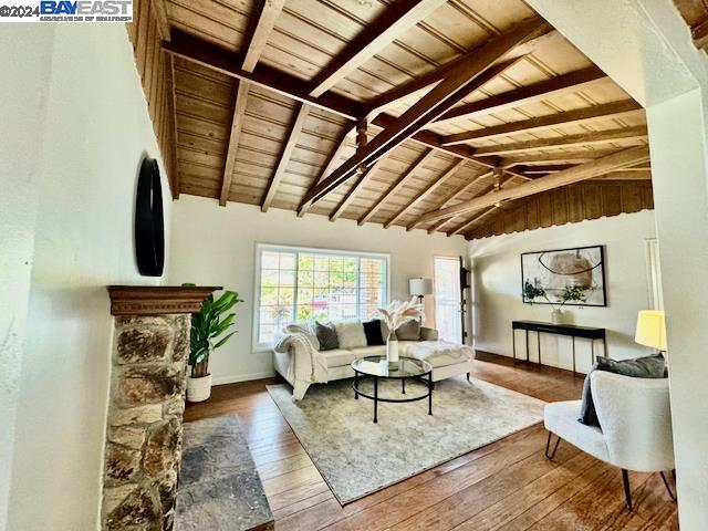 20146 Santa Maria Ave