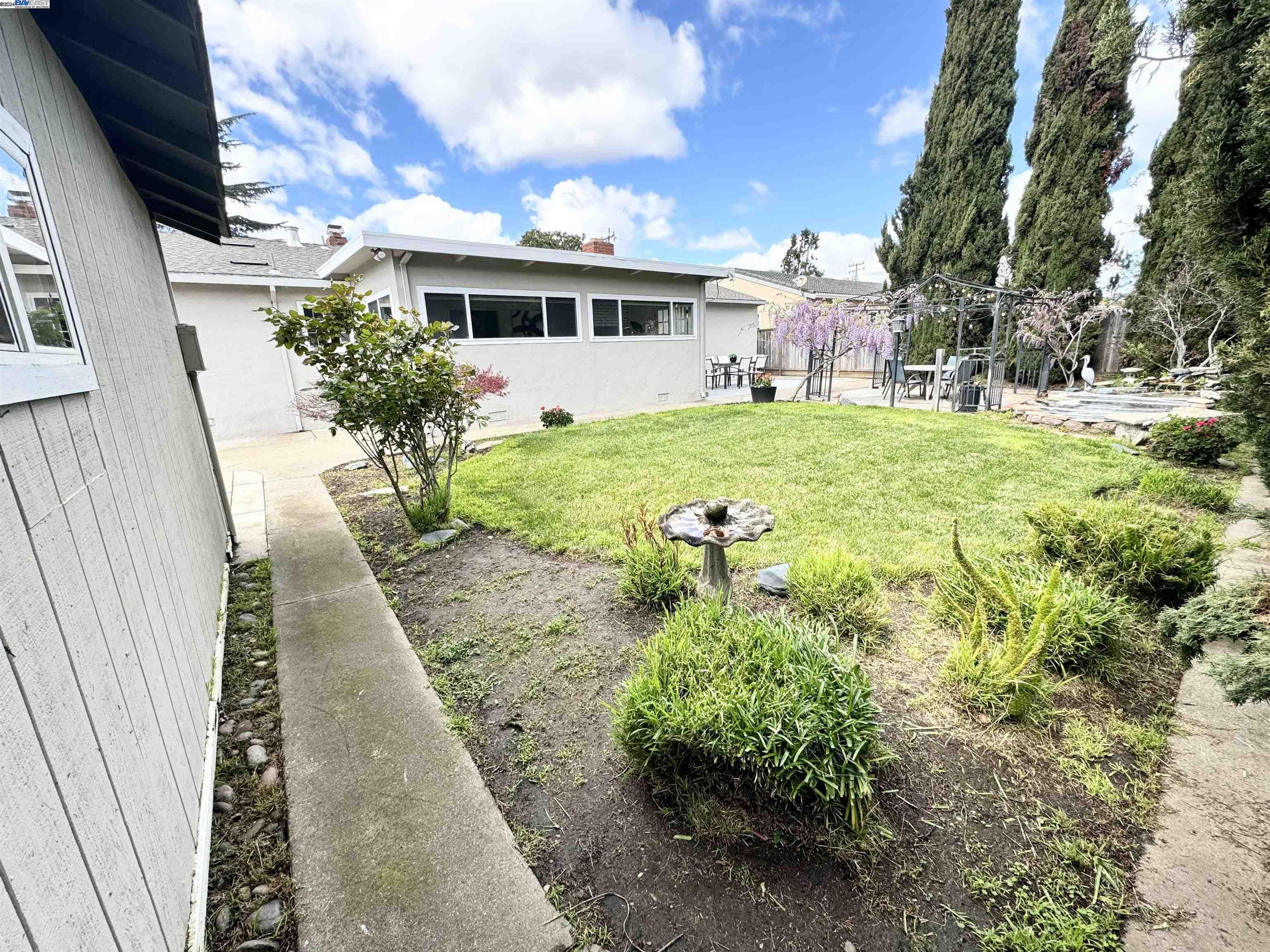 20146 Santa Maria Ave