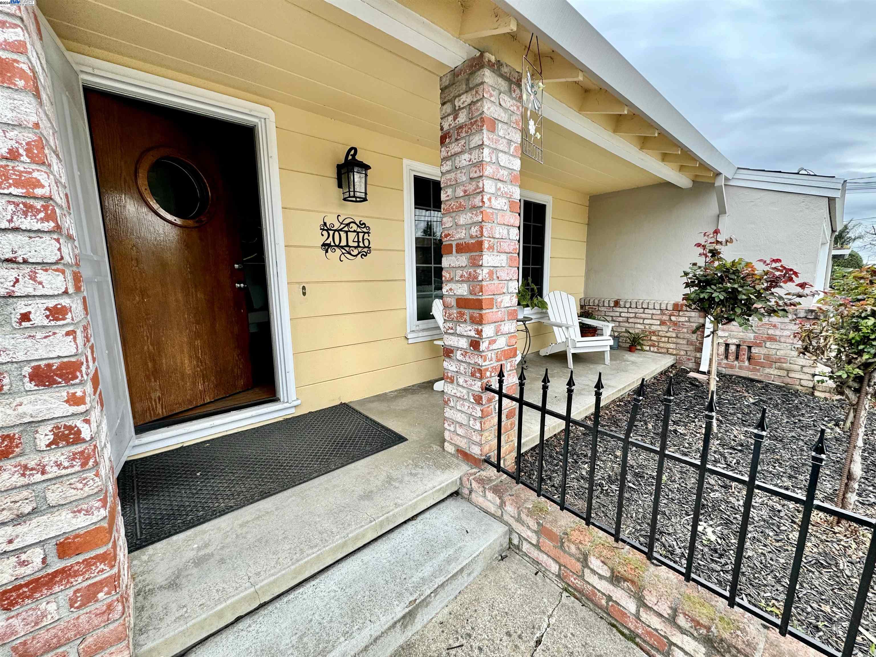 20146 Santa Maria Ave