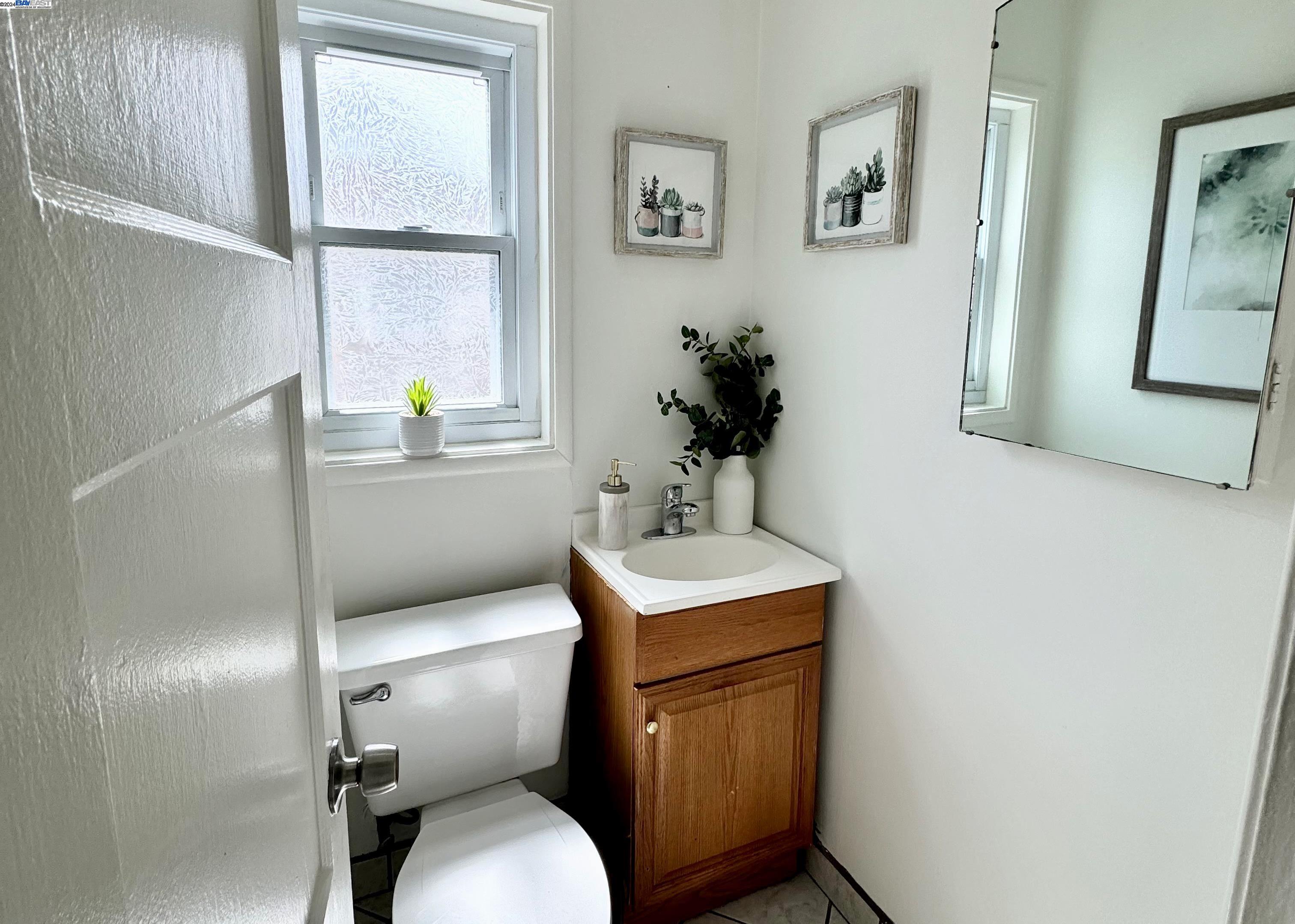 20146 Santa Maria Ave