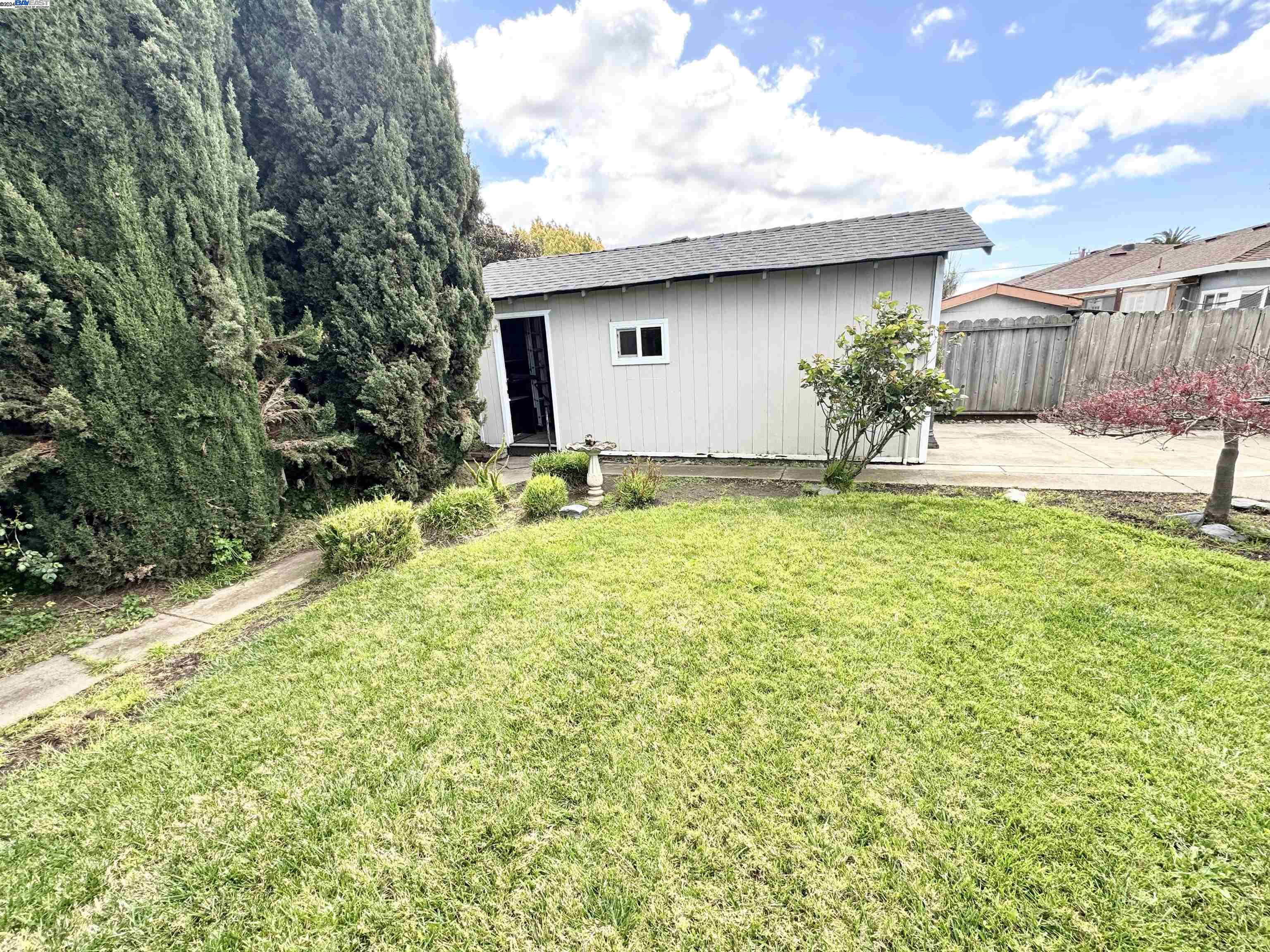 20146 Santa Maria Ave