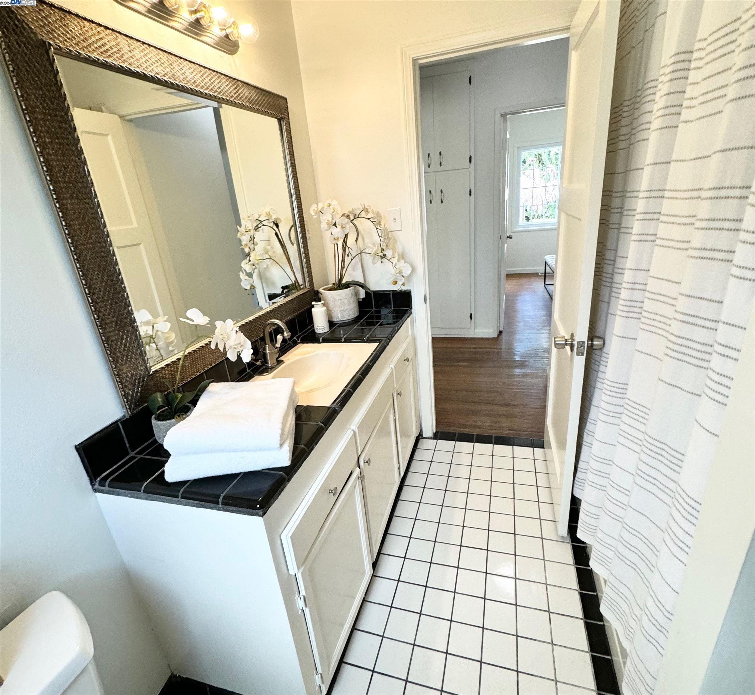 20146 Santa Maria Ave