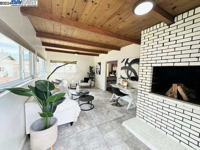 20146 Santa Maria Ave