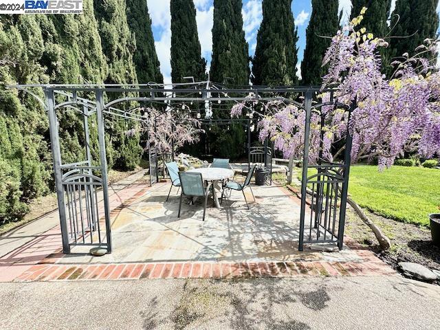 20146 Santa Maria Ave