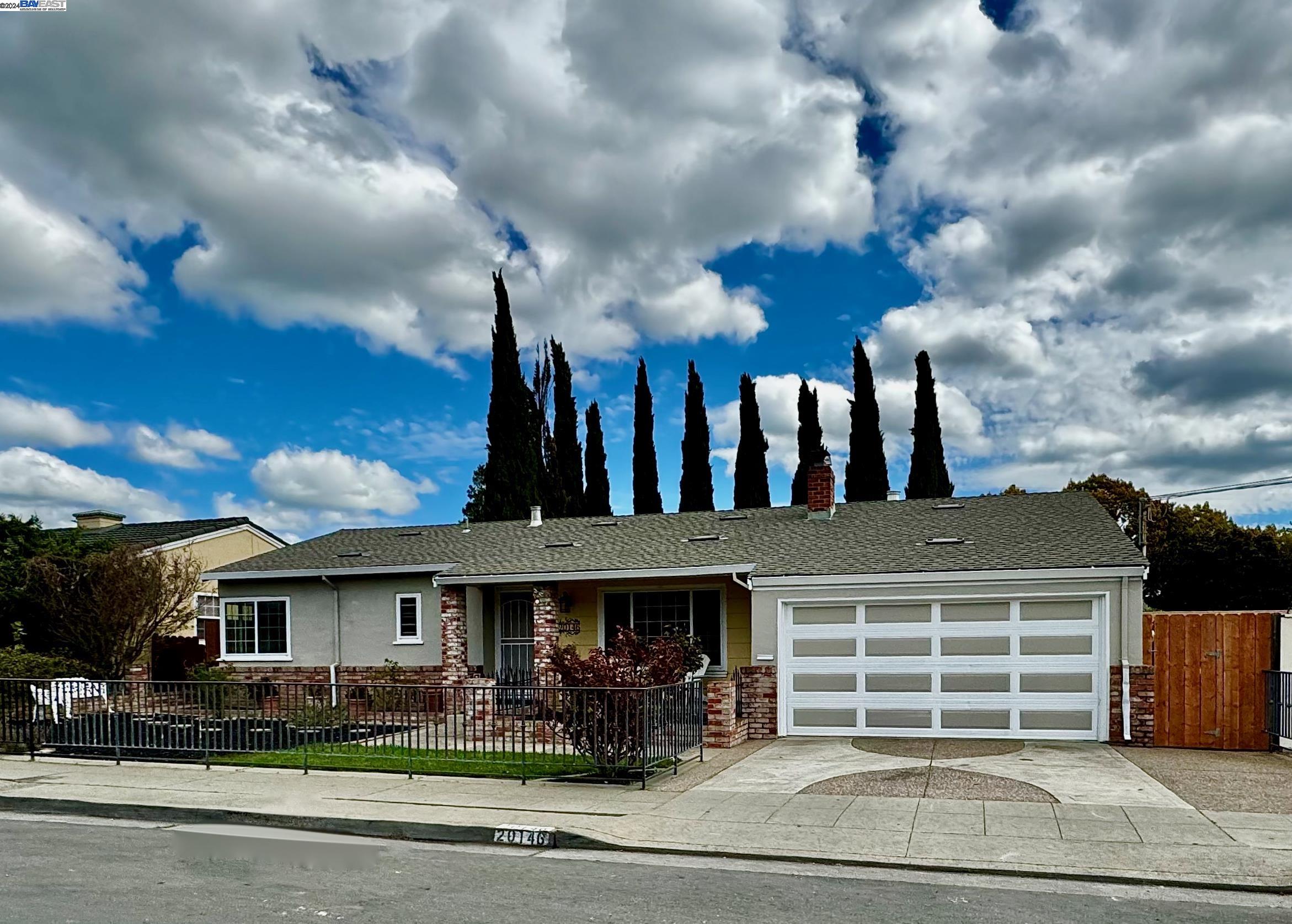 20146 Santa Maria Ave